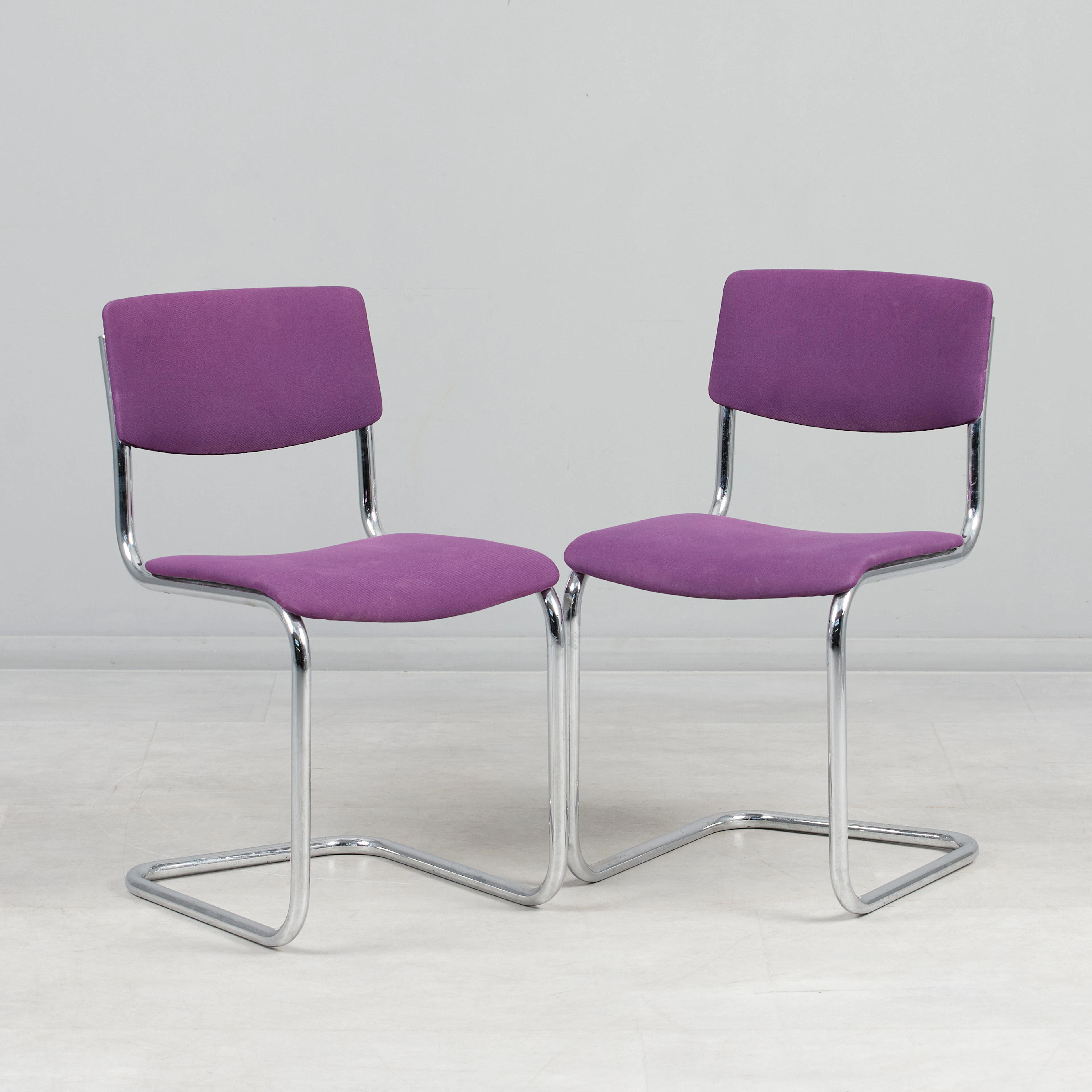 MART STAM. Thonet, Paar Stühle / Freischwinger, Modell 'S 43', Chromstahl