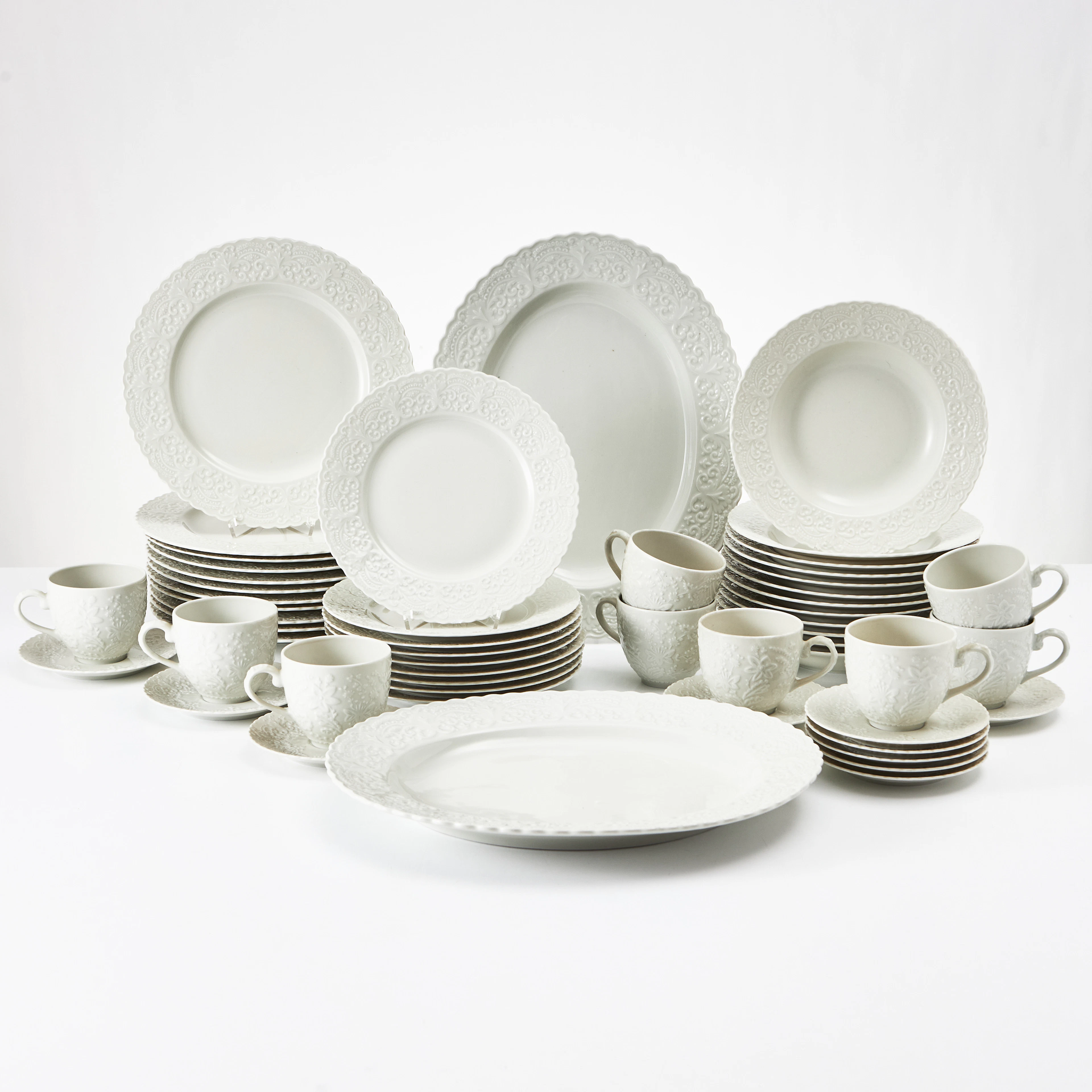 SERVISDELAR, "Megan", Ralph Lauren, Limoges, 43 delar.