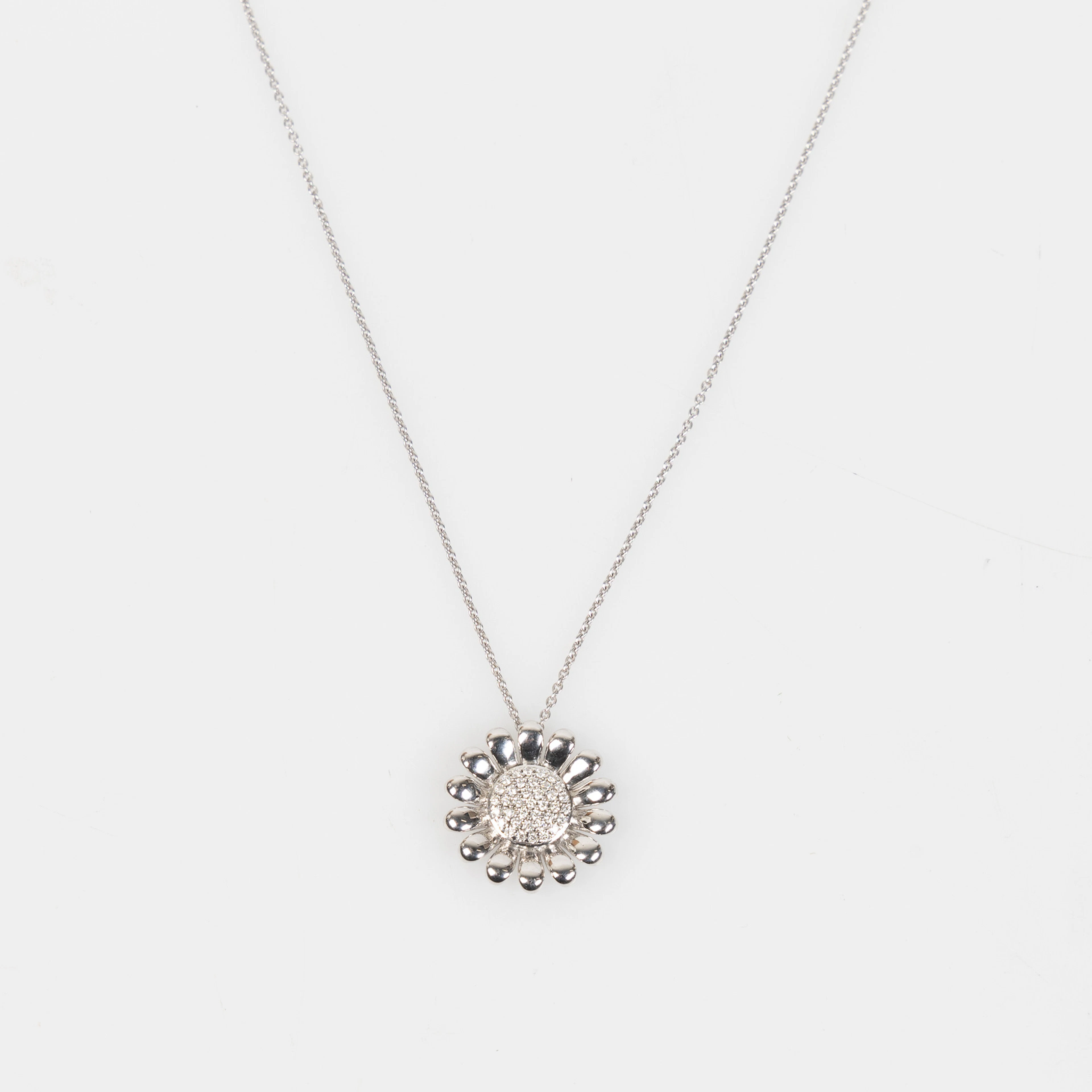 GEORG JENSEN, "Sunflower", collier, rhodinerat Silver, stiliserad