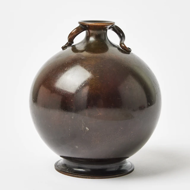 JUST ANDERSEN. (Danmark, 1884-1943). Vas, omkring 1925-1930, patinerad