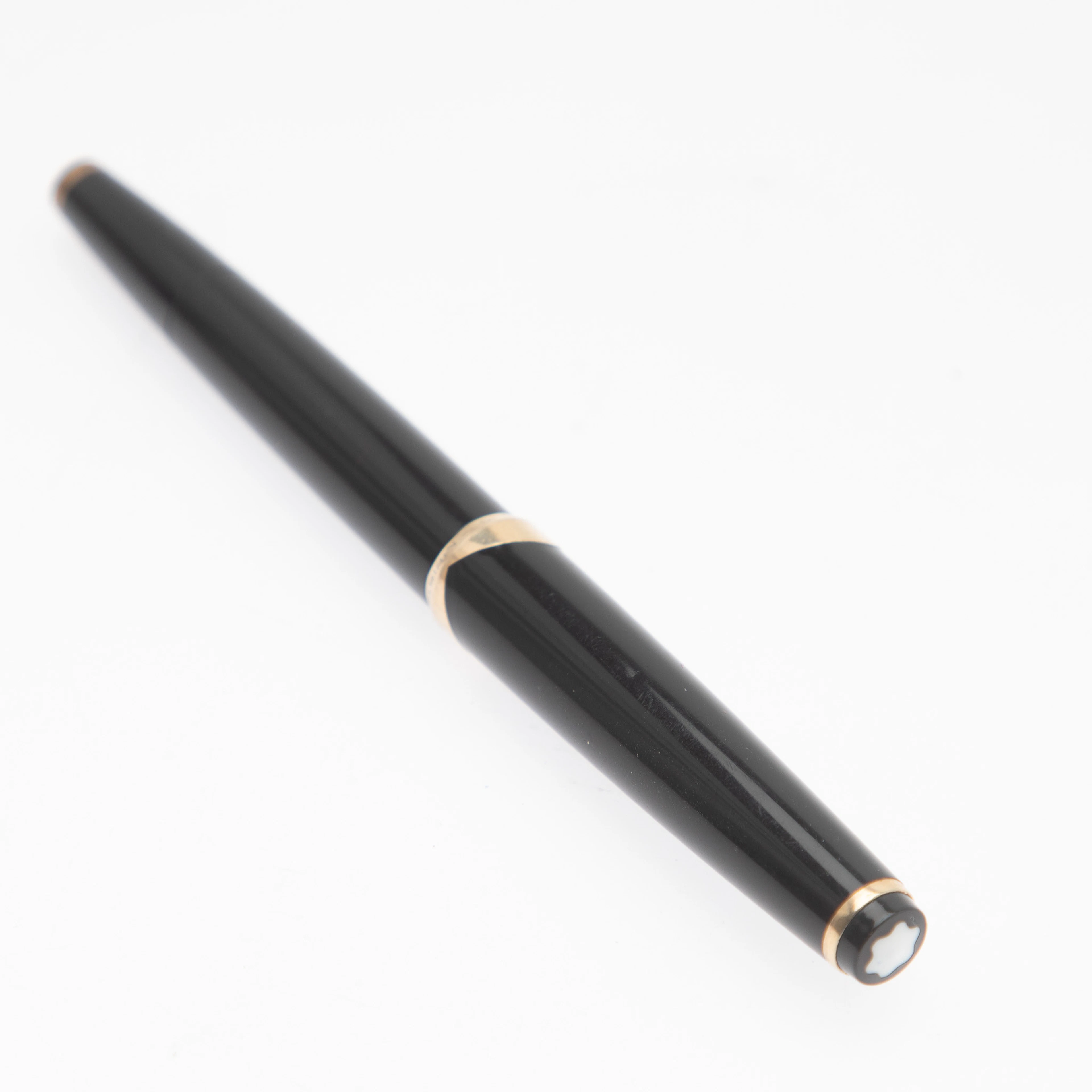MONTBLANC. Füllfederhalter Meisterstück No.12.
