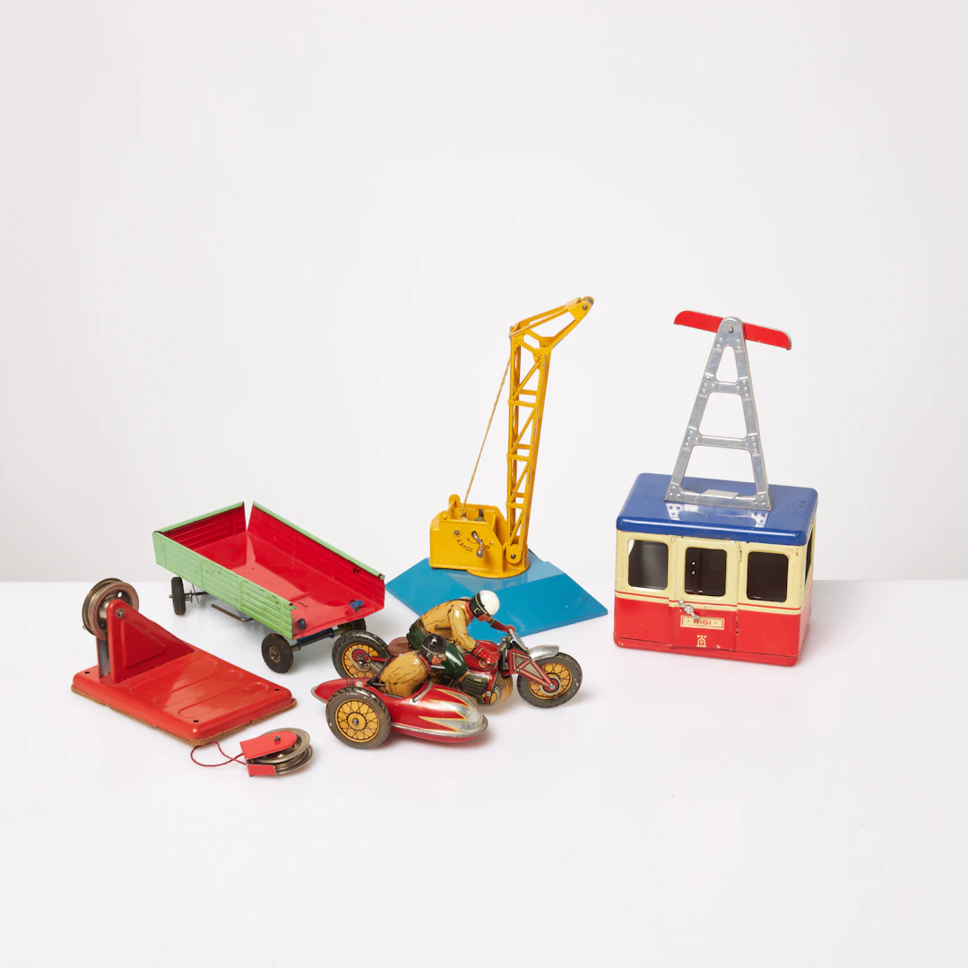 LEKSAKER, 5 dlr, Dinky Toys.