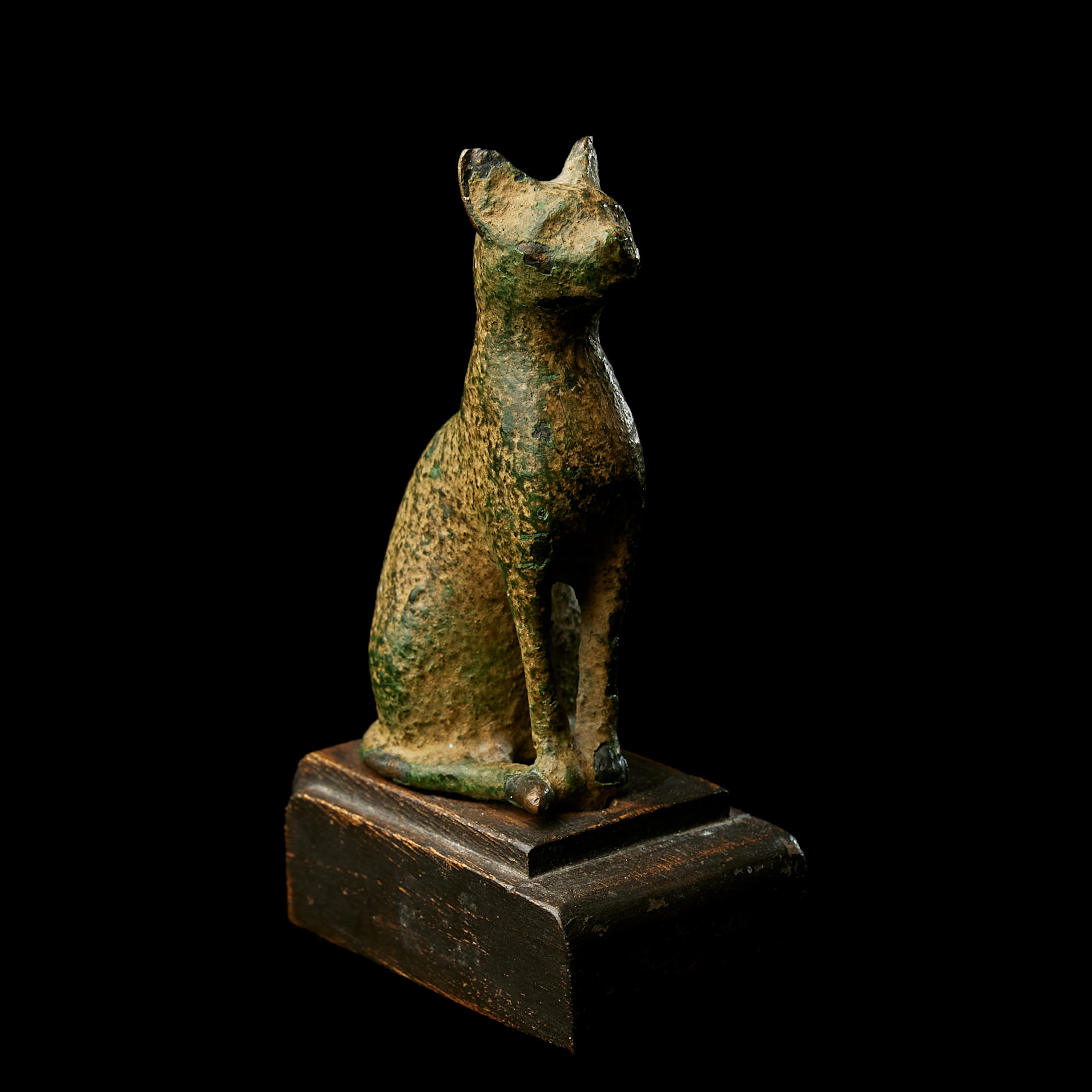 BASTET, kattgudinnan, Egypten brons, sentid, 663-332 f Kr, sockeln