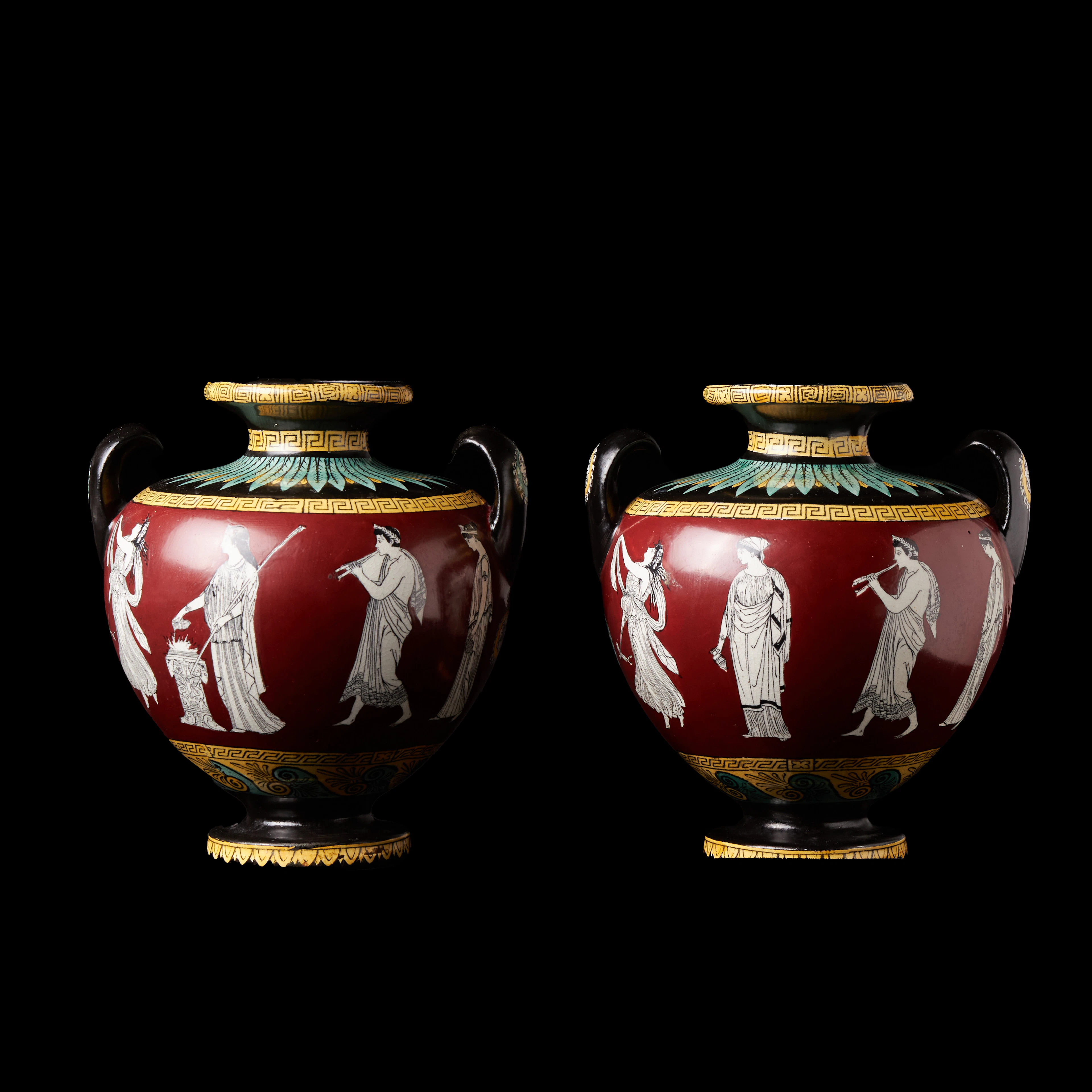 VASER, 1 par, England, Flaxmans Athena, glaserat gods med antikiserande motiv.