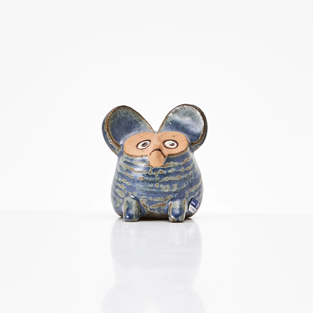 LISA LARSON. "Spökmus", figurin, glaserat stengods, ur Menageriserien