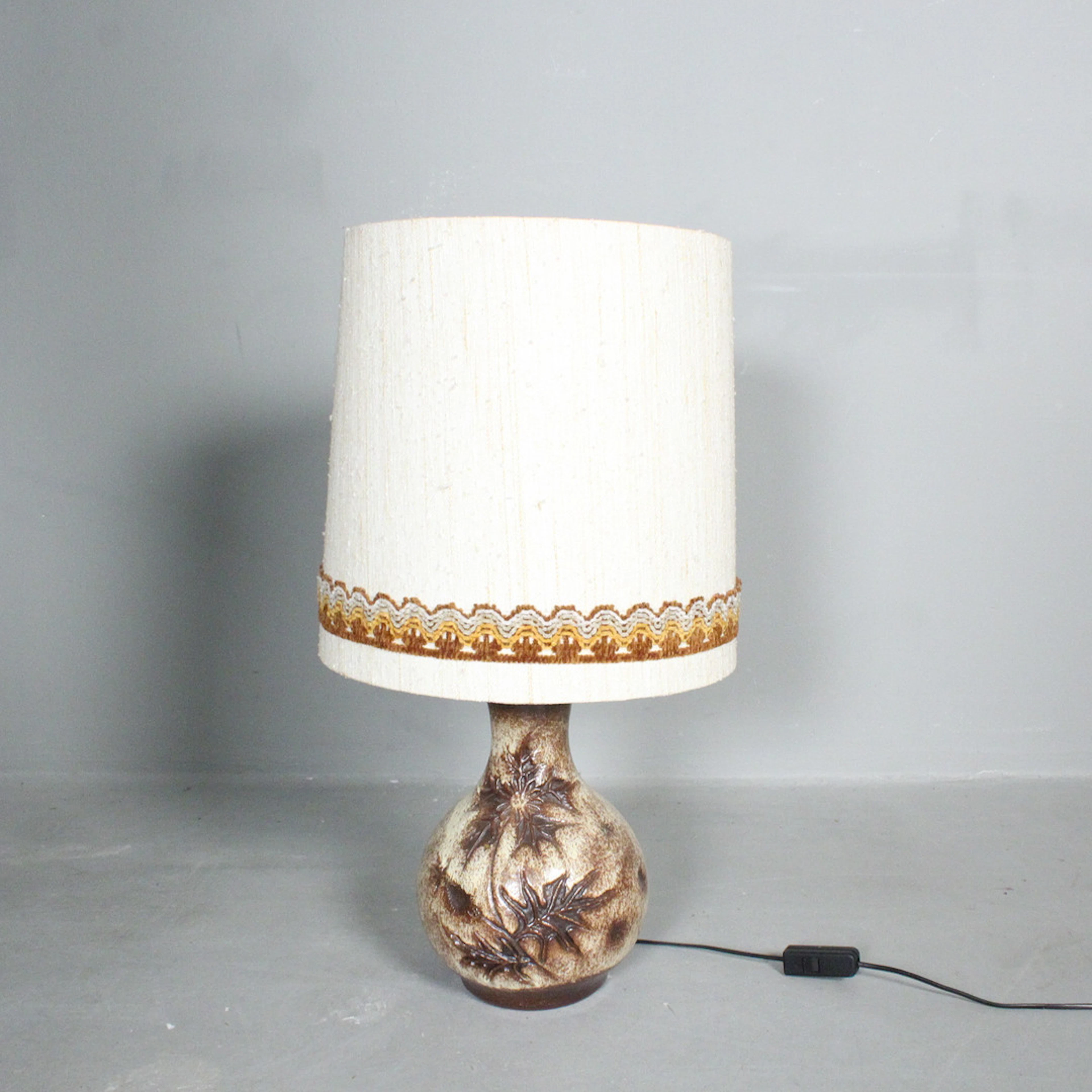 Keramik Bodenlampe/Tischlampe der 1970er.