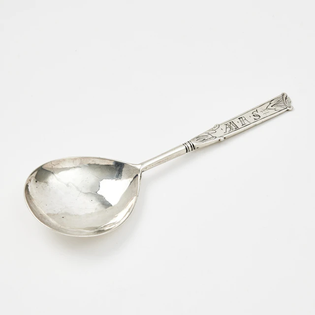 SKED, s.k. Skråsje, silver, ostämplad, Norge 1600-tal. Sannolikt Trondheim.