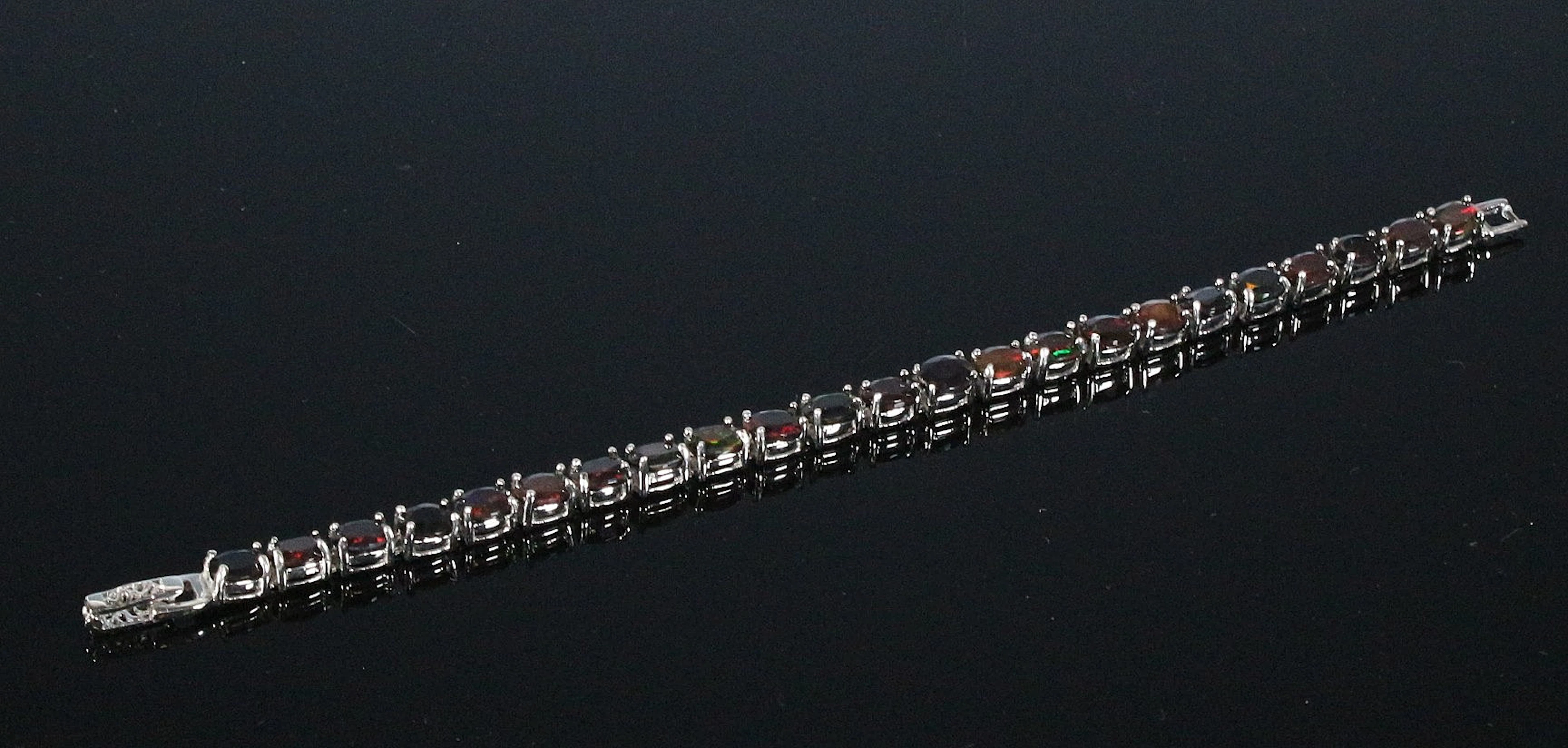 Armband mit Black-Opal, 925er Silber.