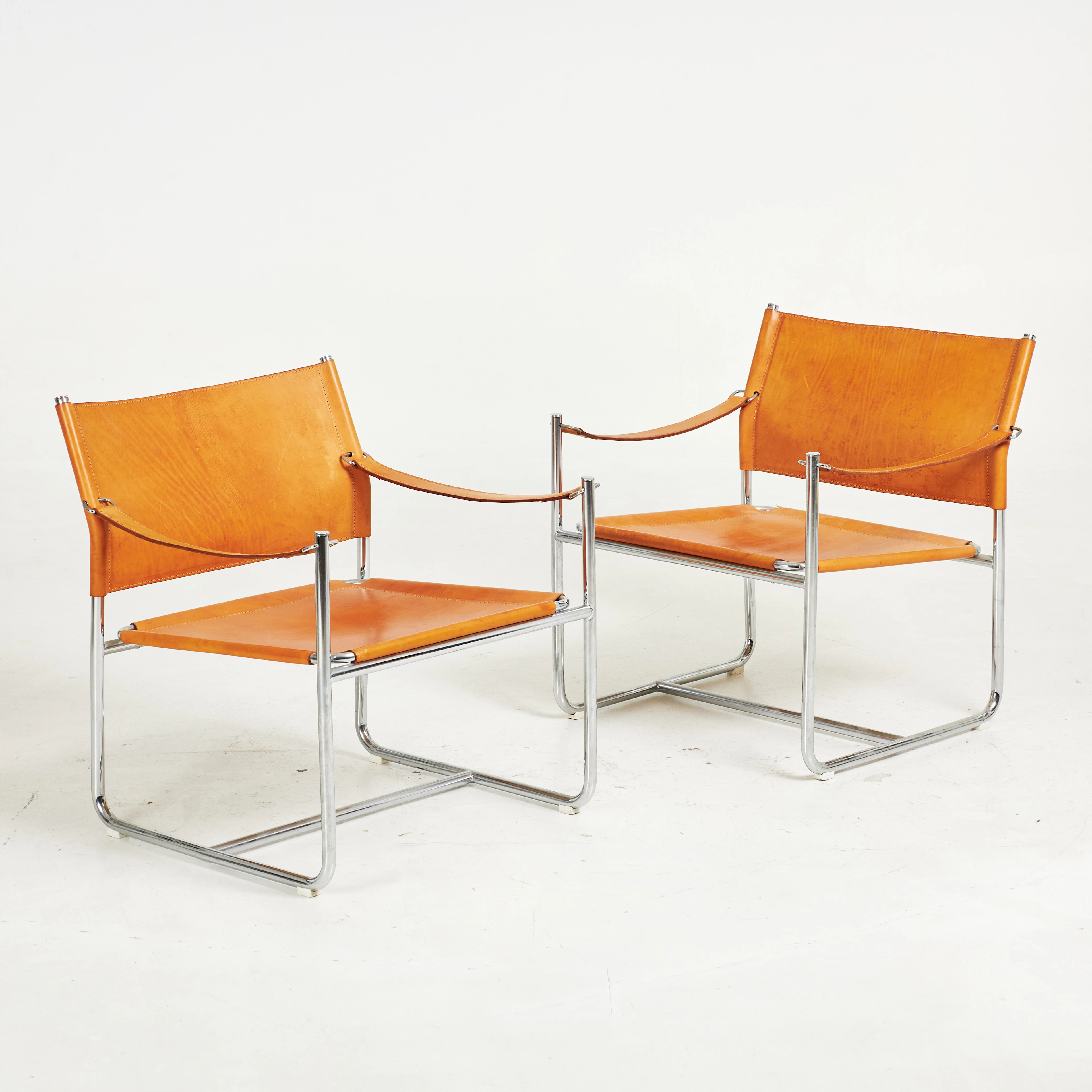 KARIN MOBRING. Safarifåtöljer, 1 par, "Amiral", för Ikea 1971, läder