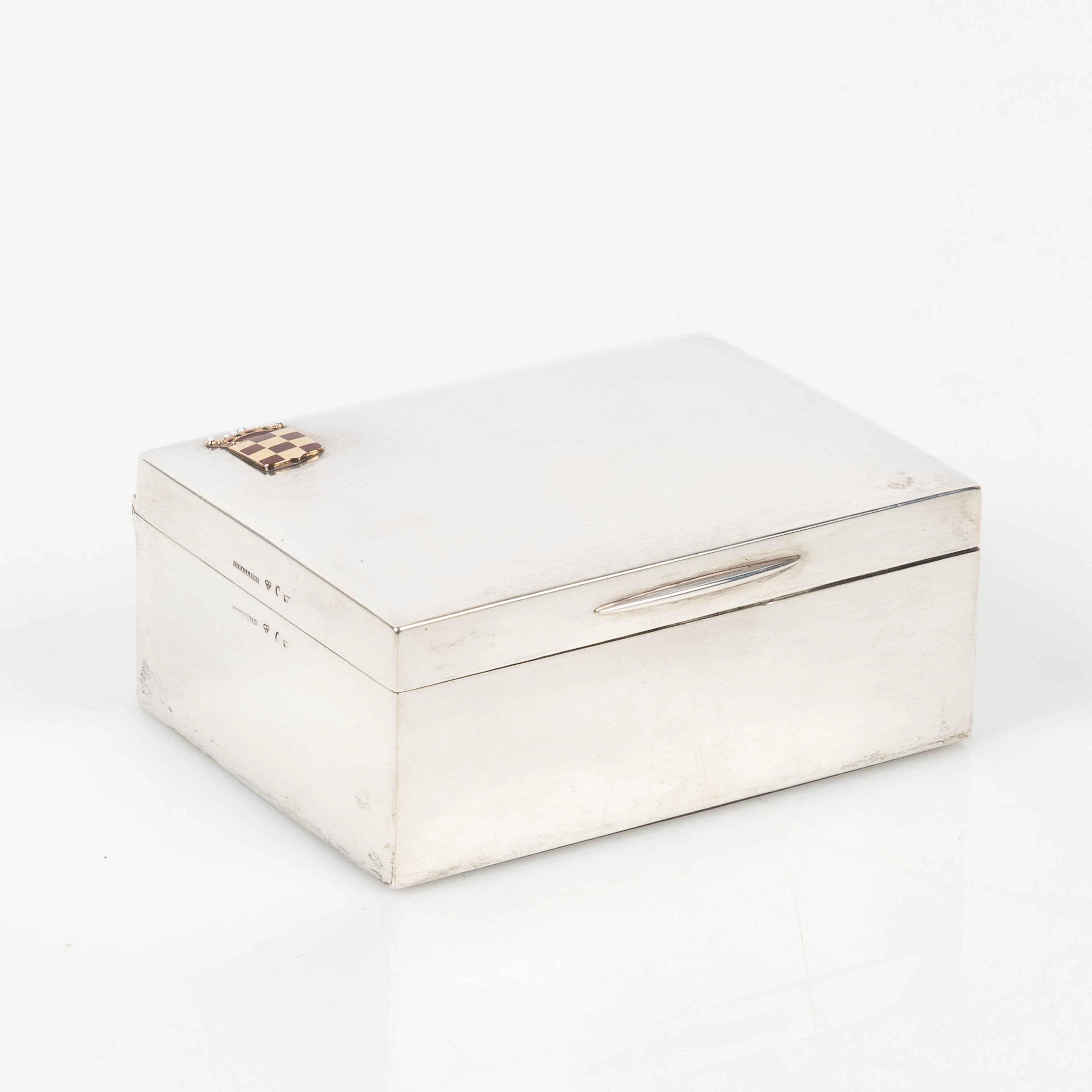 CIGARETTASK, Möllenborg, Stockholm, 1899, silver, dekor av ätten Falkenbergs