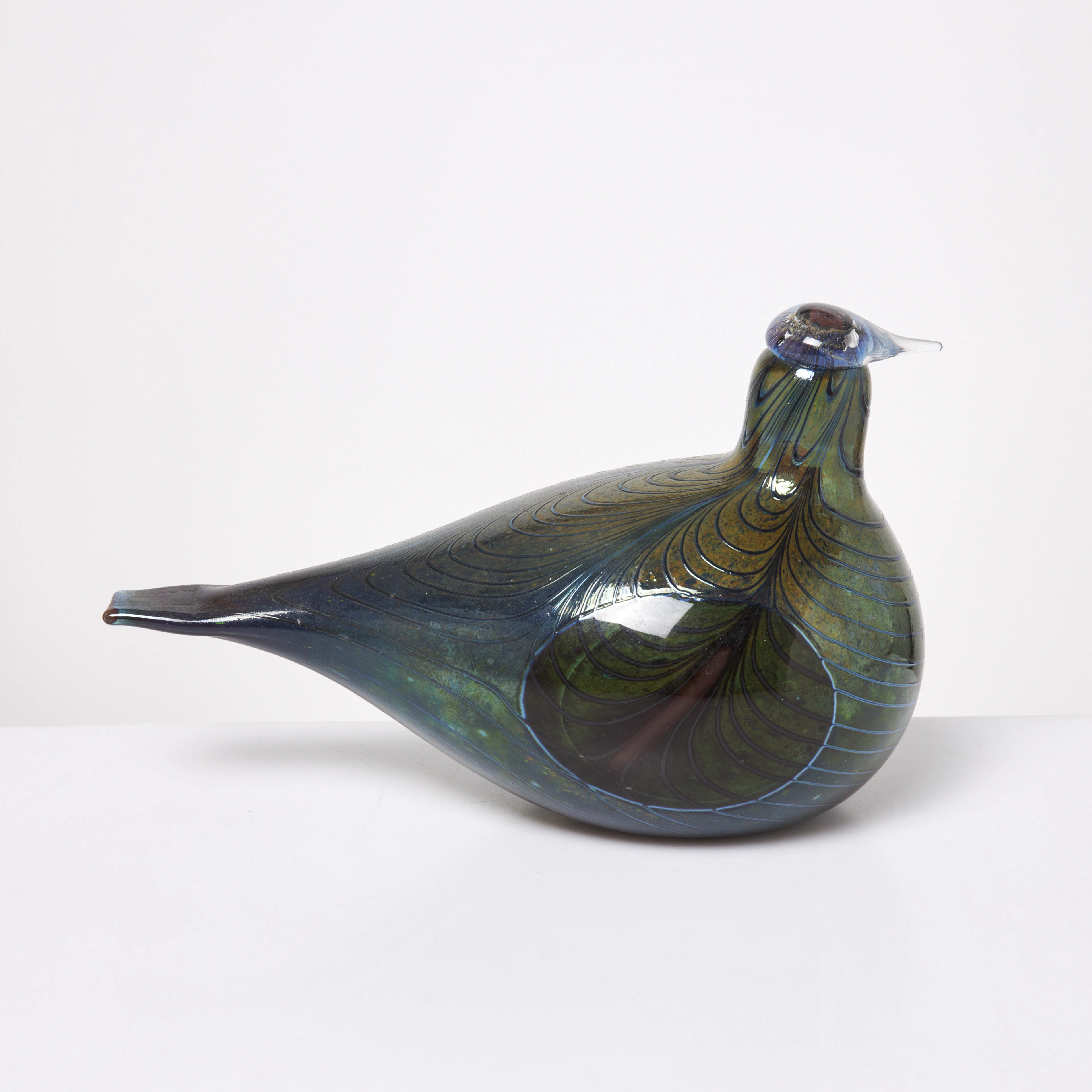 OIVA TOIKKA. Fasaani, fågel, glas, Nuutajärvi iittala, signerad etikett.