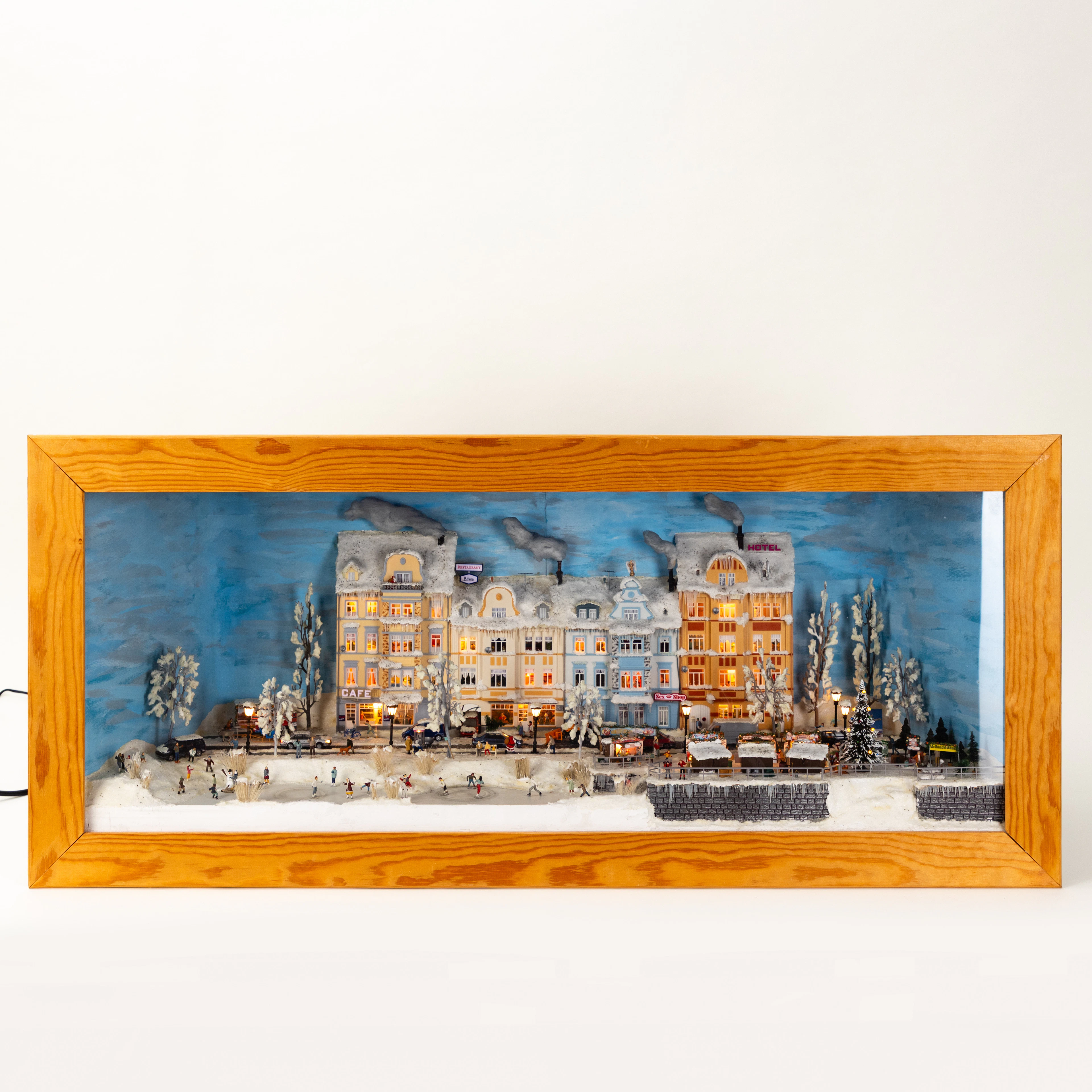 Diorama, Straßenansicht von Amsterdam in der Schnee bedeckten Weihnachtszeit.