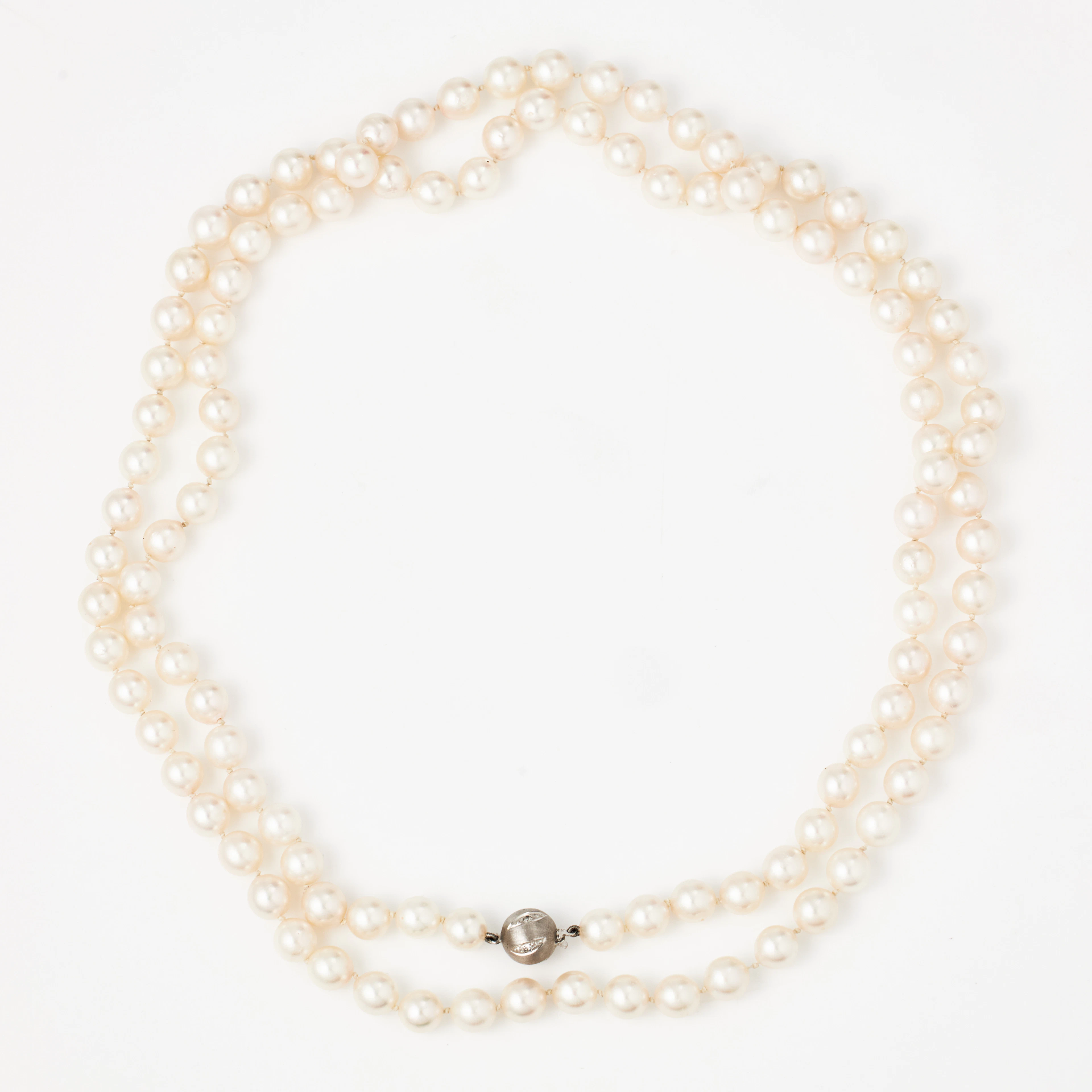 COLLIER, odlade saltvattenspärlor ca 7,4-7,6 mm, kulformat lås, 18