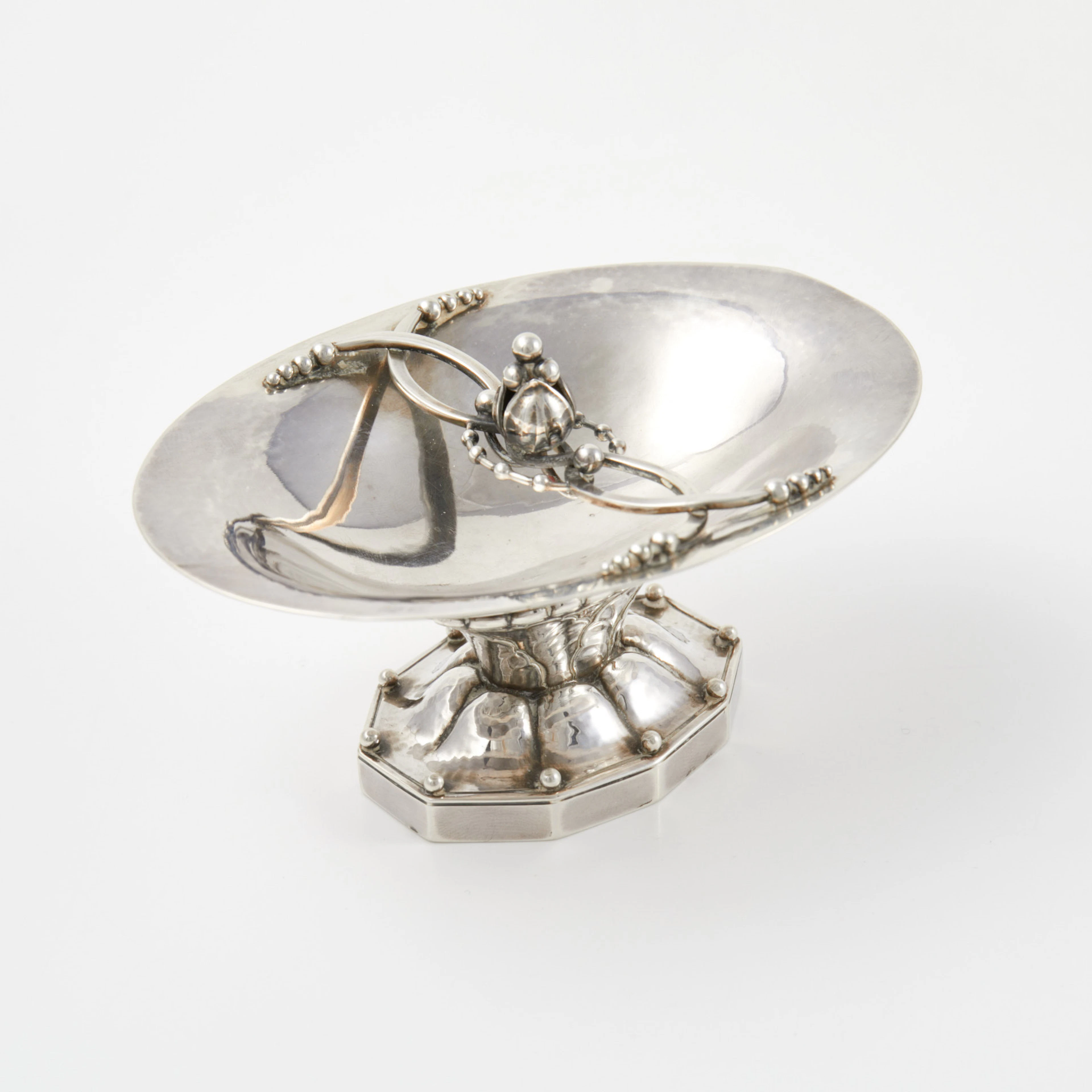 JOHAN ROHDE, KONFEKTYRSKÅL, sterling, 1920/30-tal, numrerad 42, för