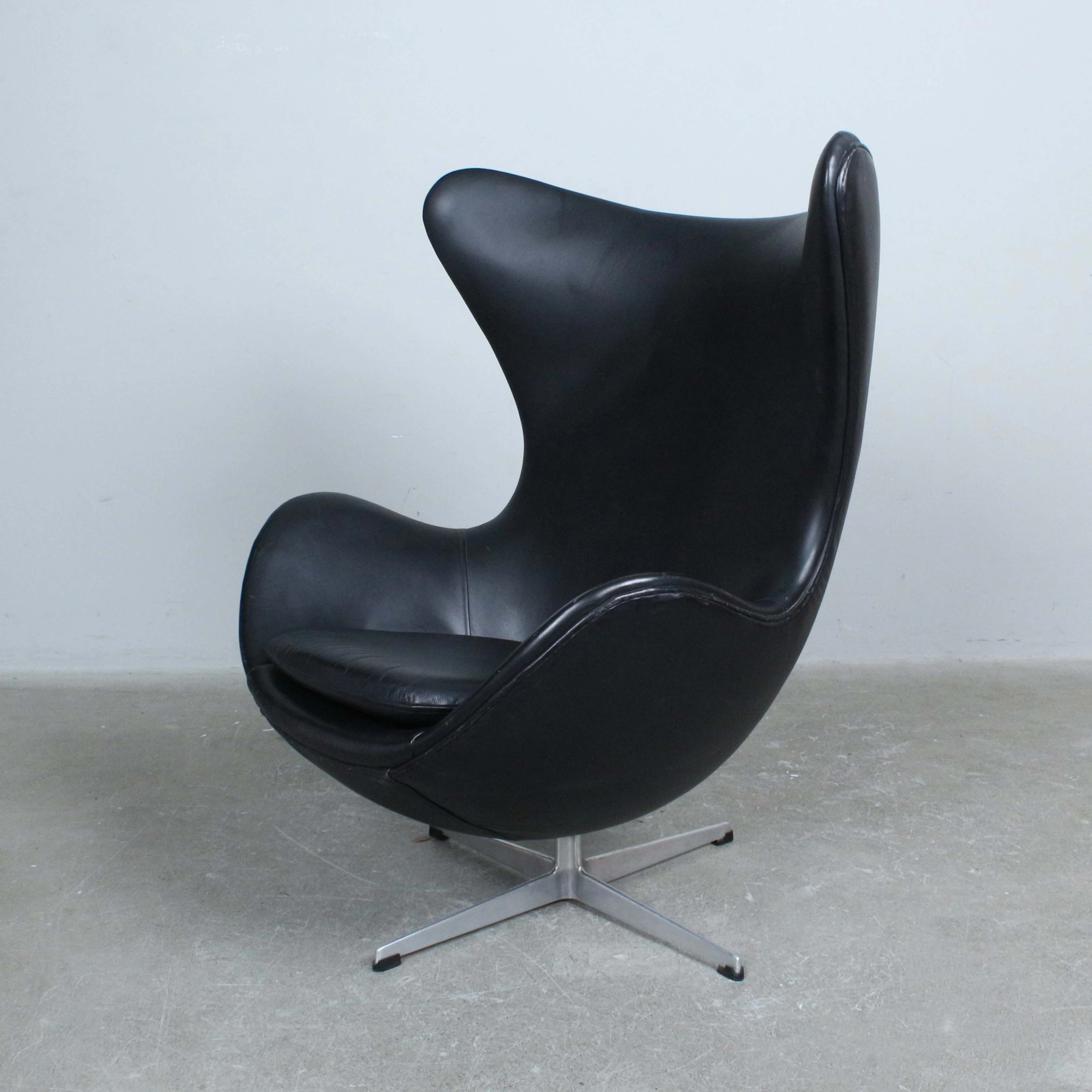 ARNE JACOBSEN. Fritz Hansen, Sessel / Lounge Chair , Modell 'Egg Chair'