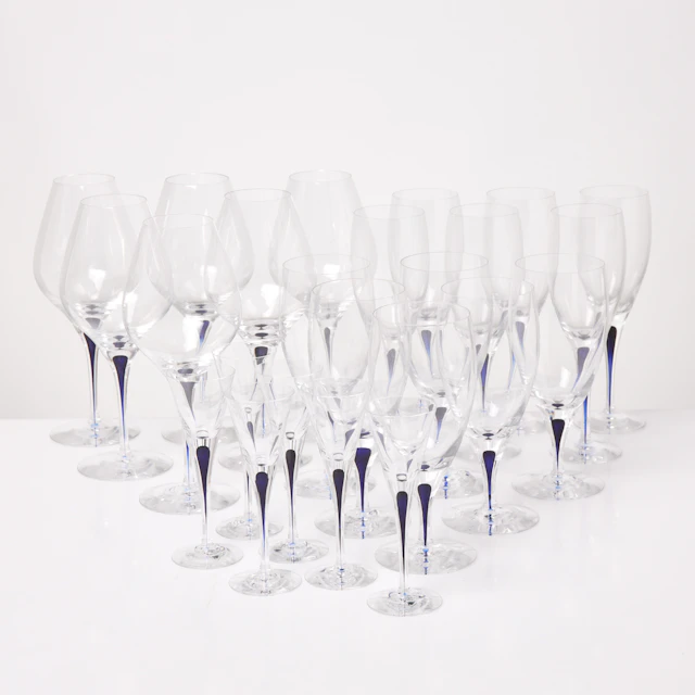 ERIKA LAGERBIELKE. "Intermezzo", 24 dlr, servisglas, Orrefors.