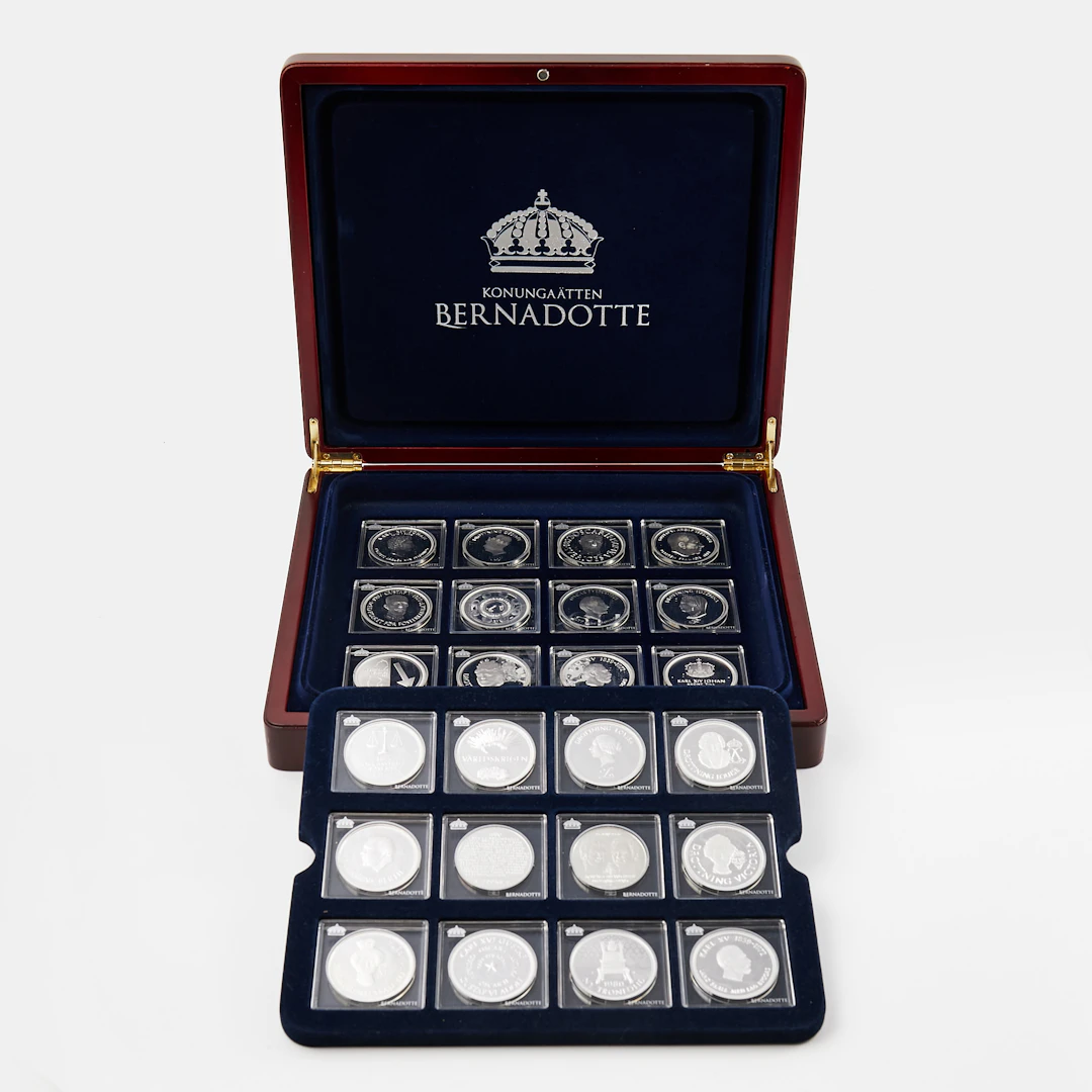 MINNESMYNT. 24 st, 925/1000 silver, "Konungaätten Bernadotte", i schatull