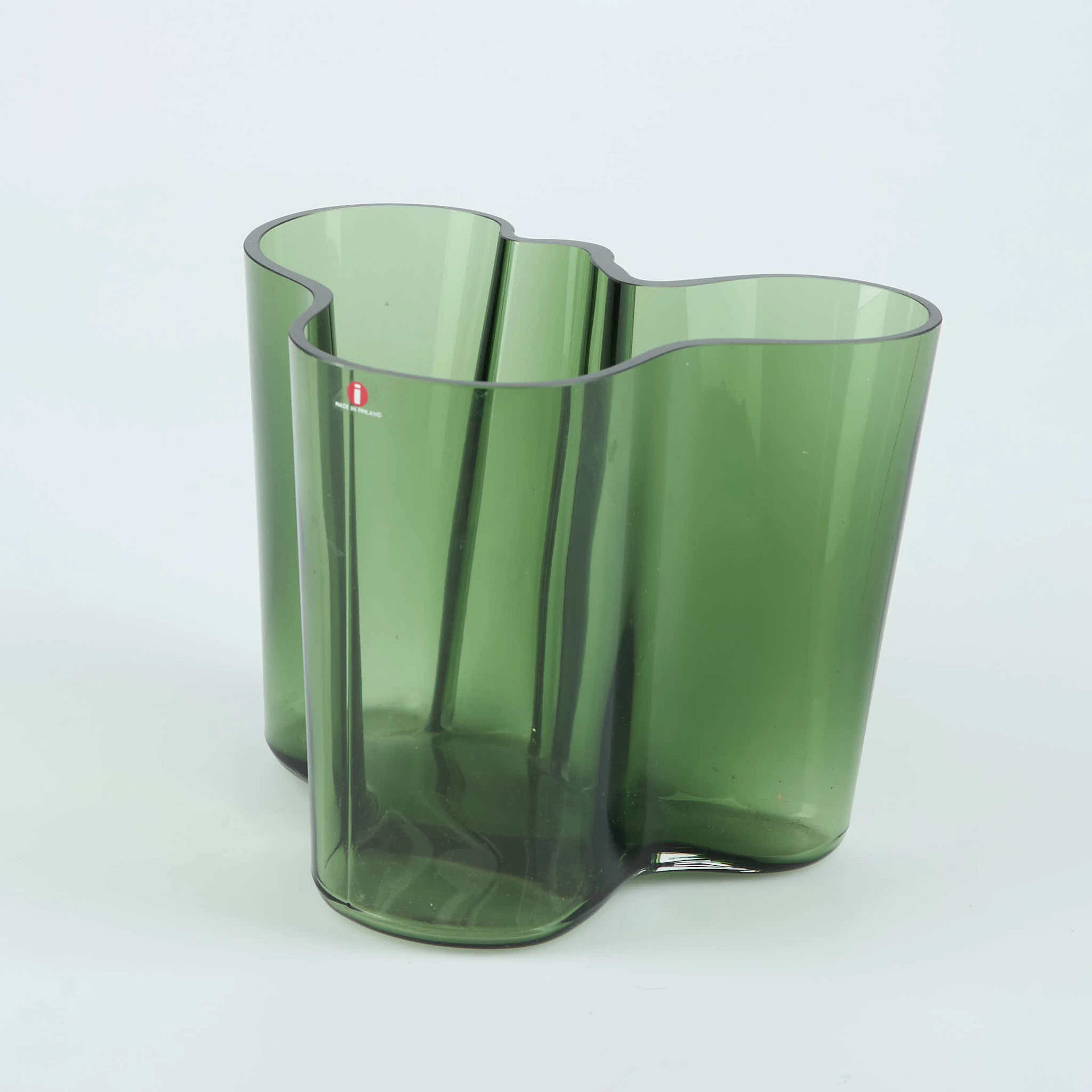 ALVAR AALTO. VAS, modell 3030, "Savoy", 50-årsjubileum, signerad A.