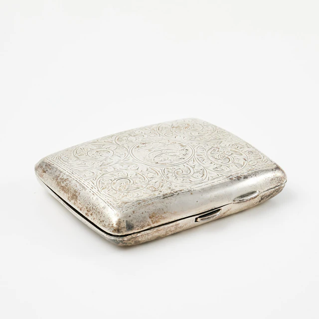 CIGARETTETUI, silver, Birmingham, England, 1911.