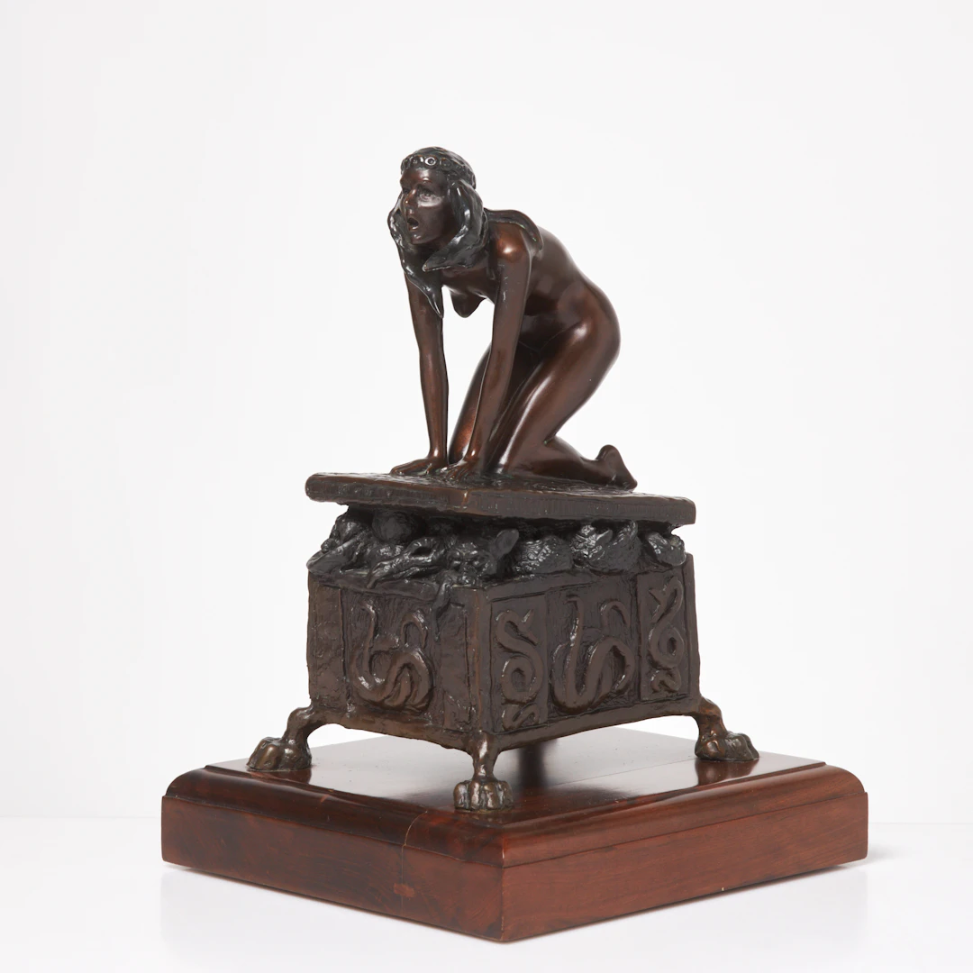 TIENIE PRITCHARD. "Pandora", patinerad brons, signerad, numrerad 10/15