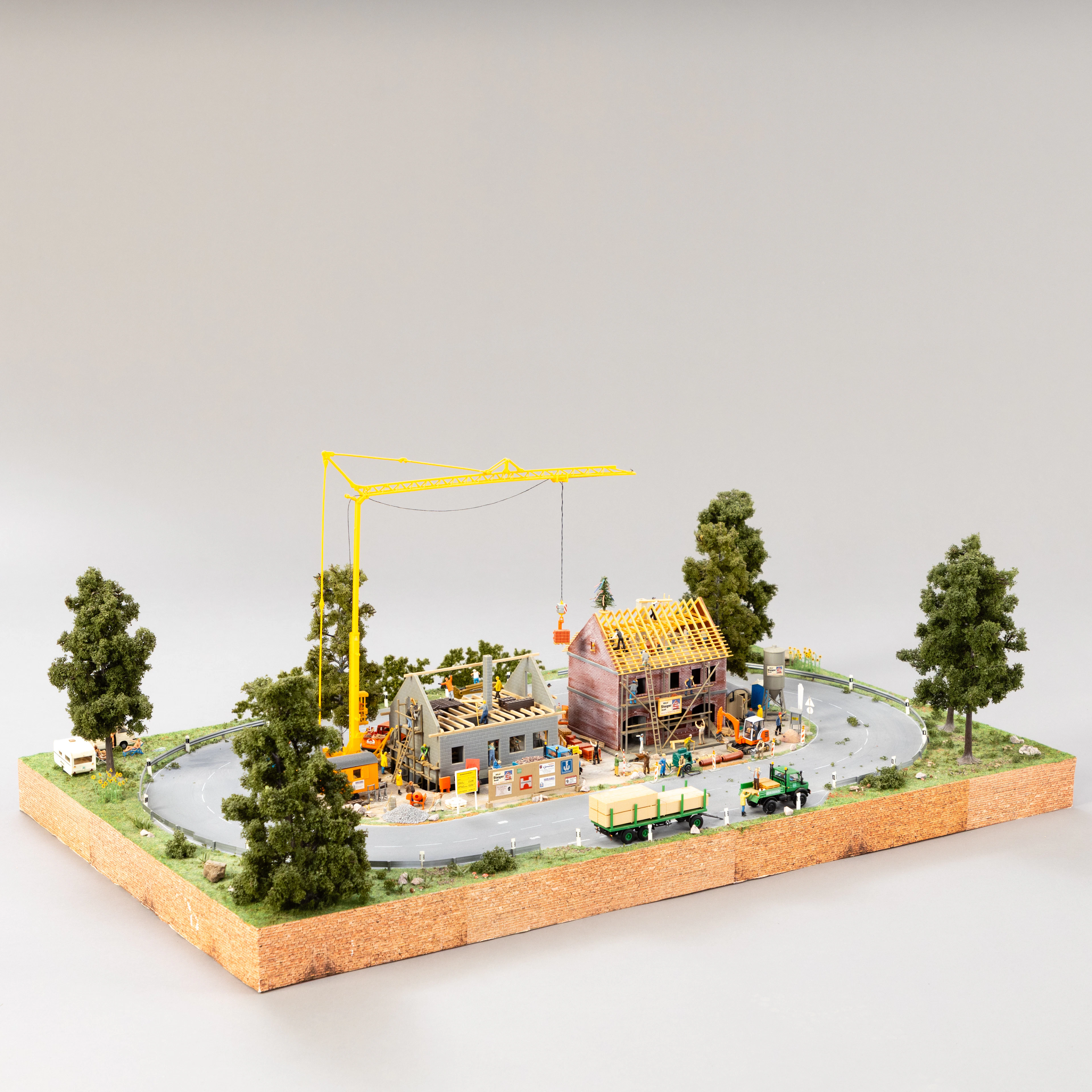 Diorama einer Baustelle im Sommer, um 2000.