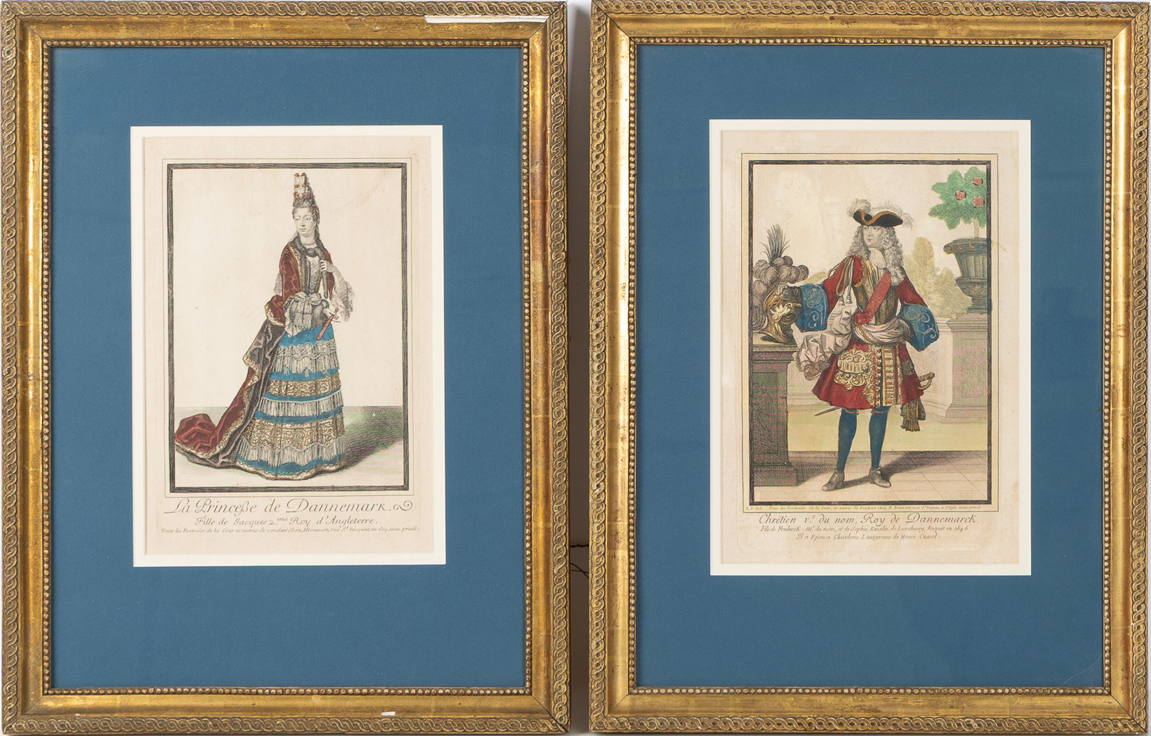 HANDKOLORERADE GRAVYRER, ett par, "Roy du Dannemarck" & "La Princeße