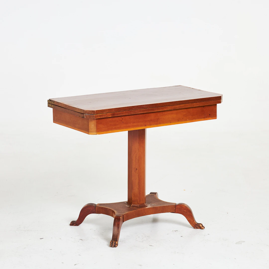 SPELBORD. Empire-stil, mahogny, 1800-talets andra hälft.