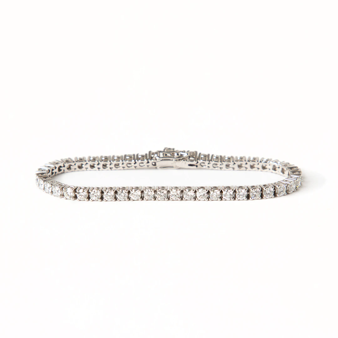 ARMBAND, sk tennisarmband, 18K vitguld med briljantslipade diamanter