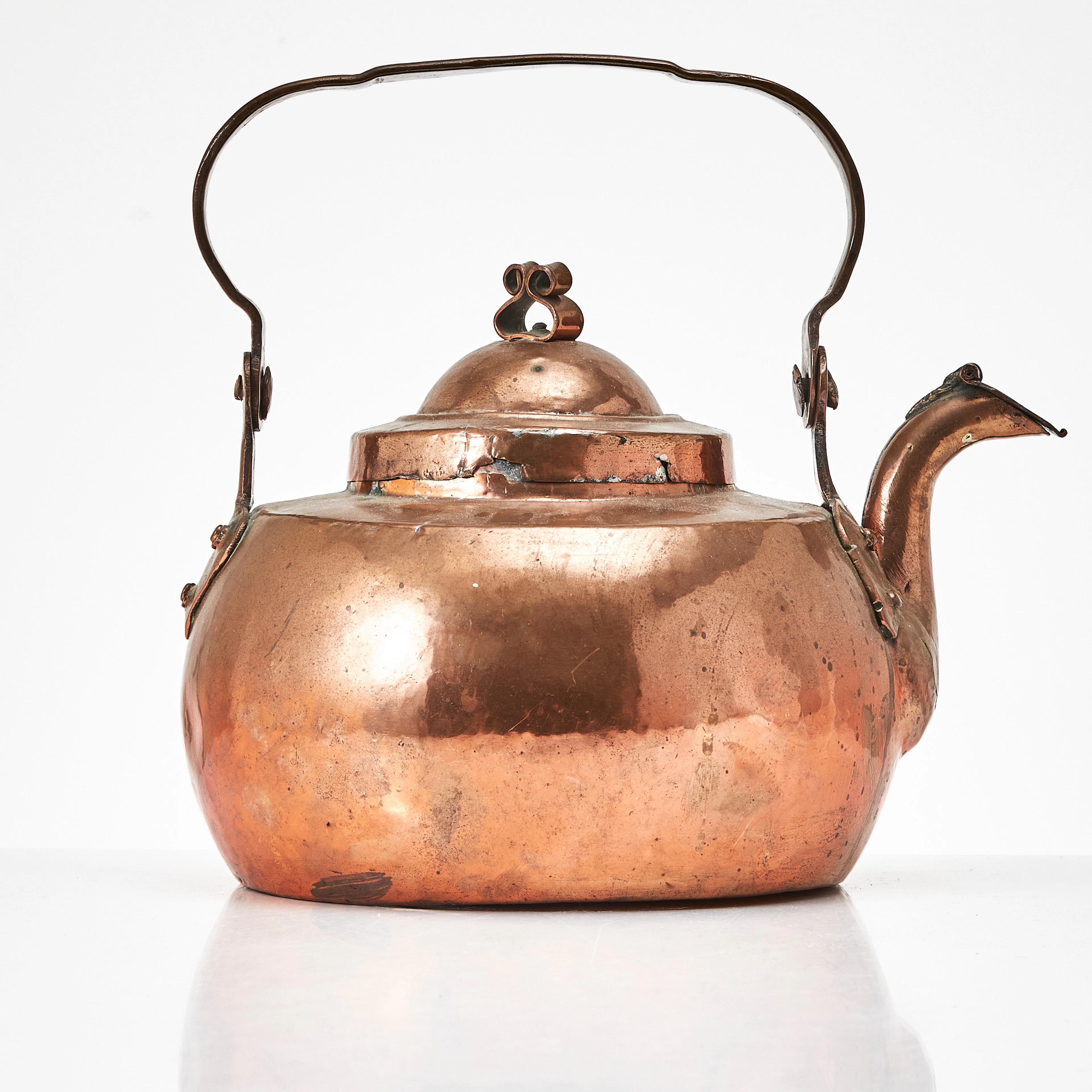 KAFFEPANNA, koppar, 1800-tal med mustaschfäste och gåsbröst.