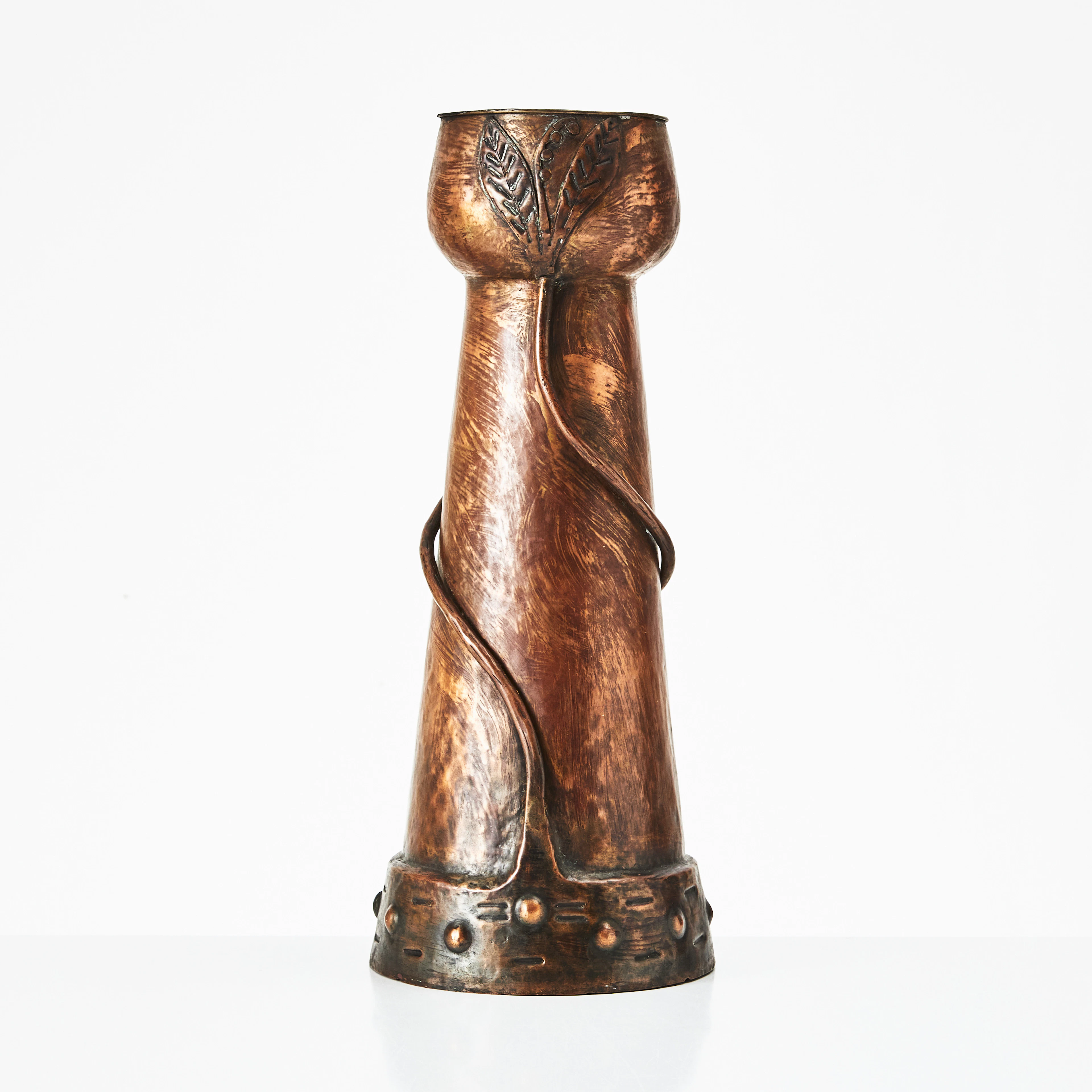 VAS, jugend, koppar, dekor föreställande växtlighet, osignerad, 1900-talets