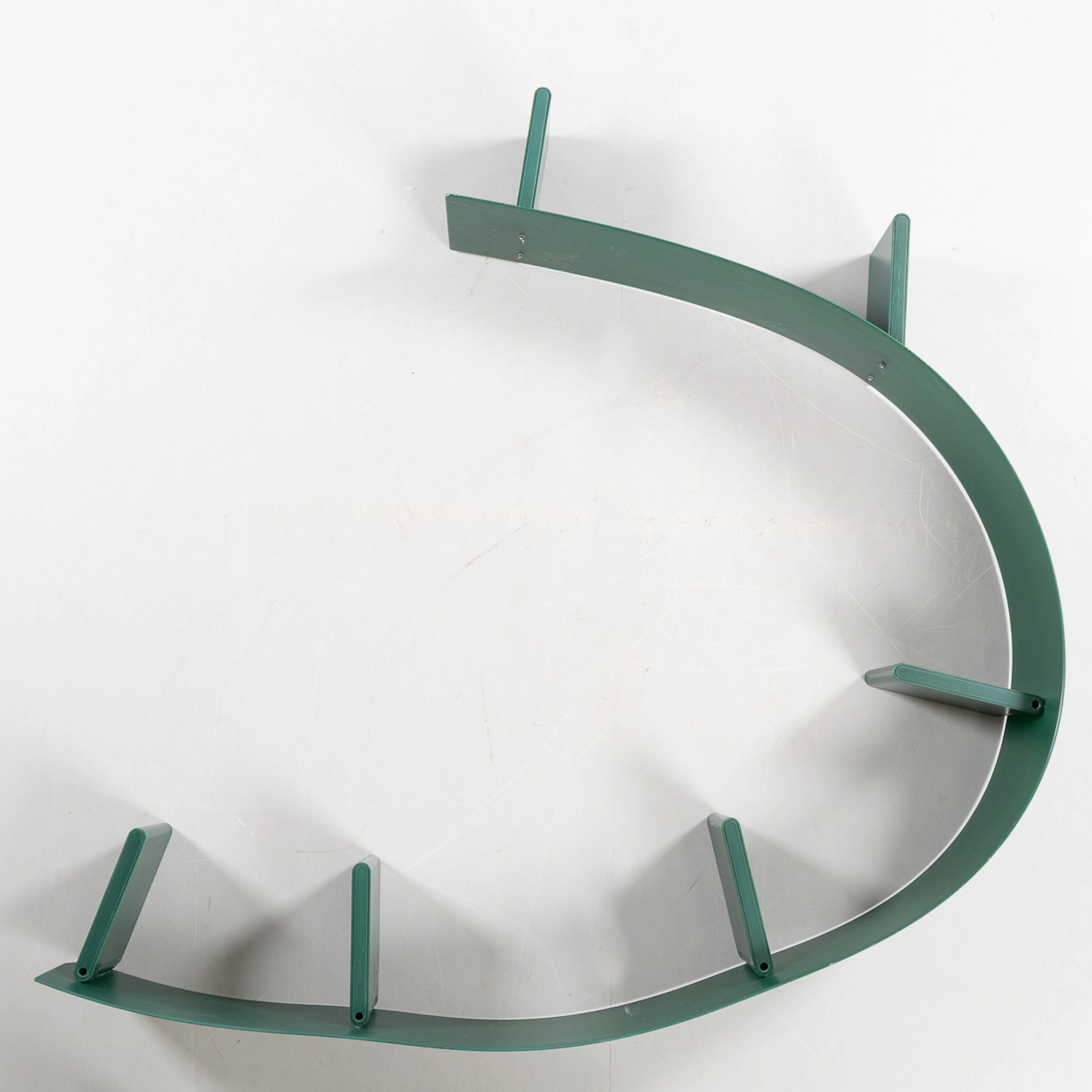 BOKHYLLA, plast, "Bookworm", design Ron Arad, Kartell.
