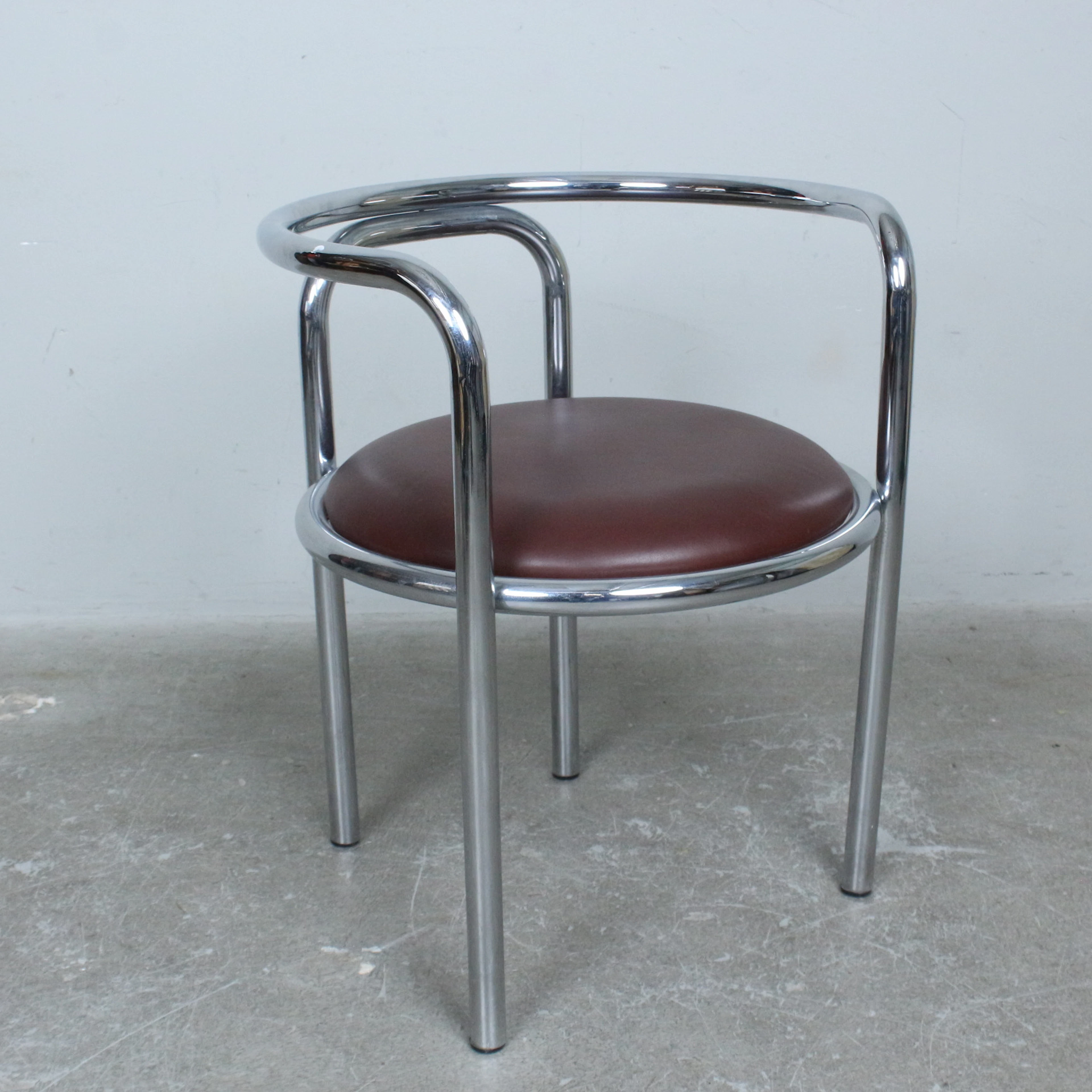 GAE AULENTI. Poltronova, Armlehnstuhl, Modell 'Locus Solus'.