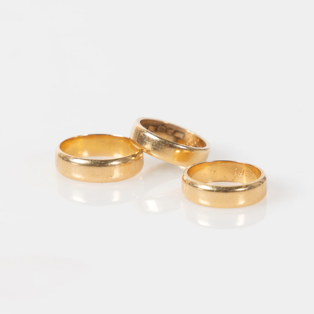 RINGAR, 3 st, 18K guld.