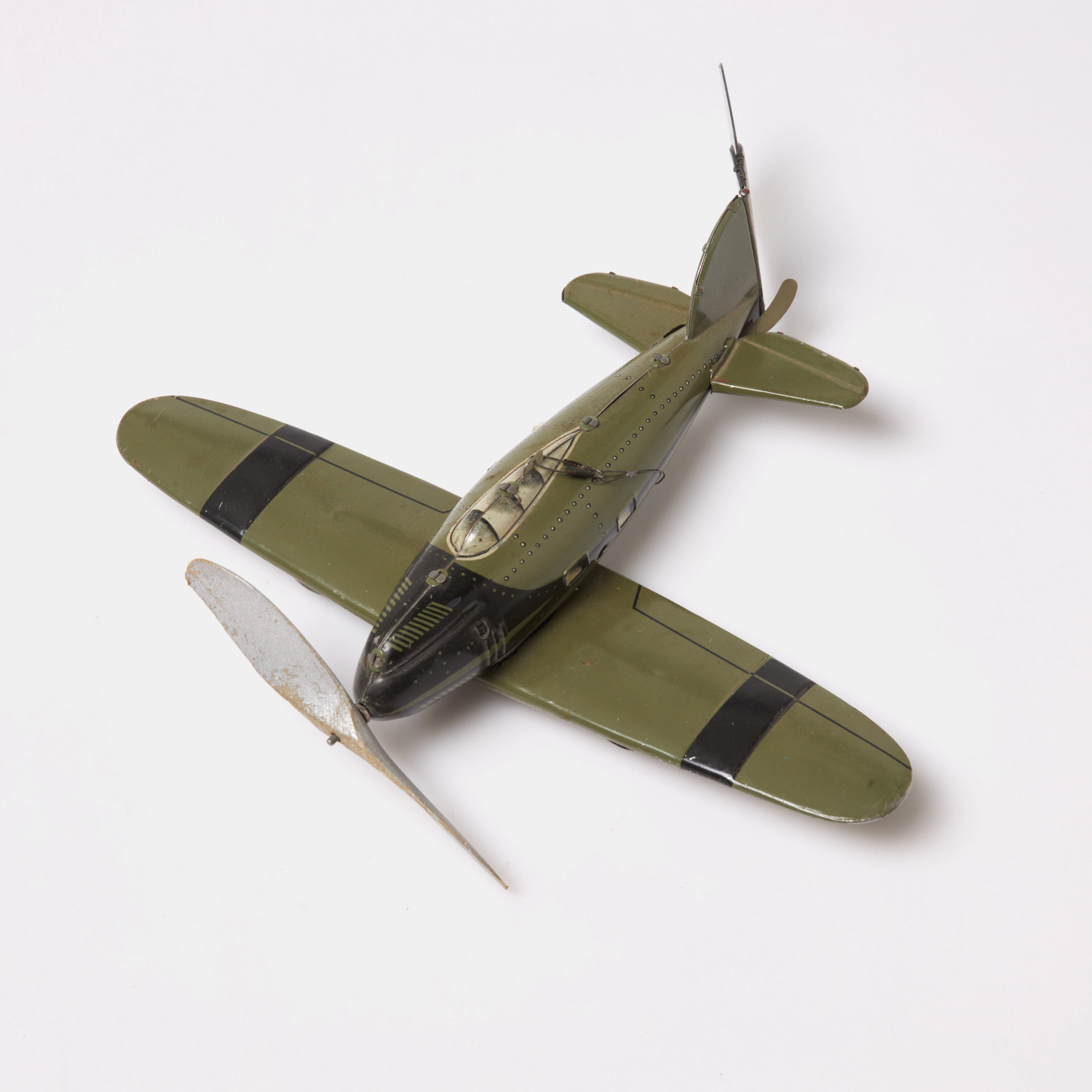 FLYGPLAN. TIPP&CO, Tyskland, 1930 tal, litograferad plåt, propeller i trä.