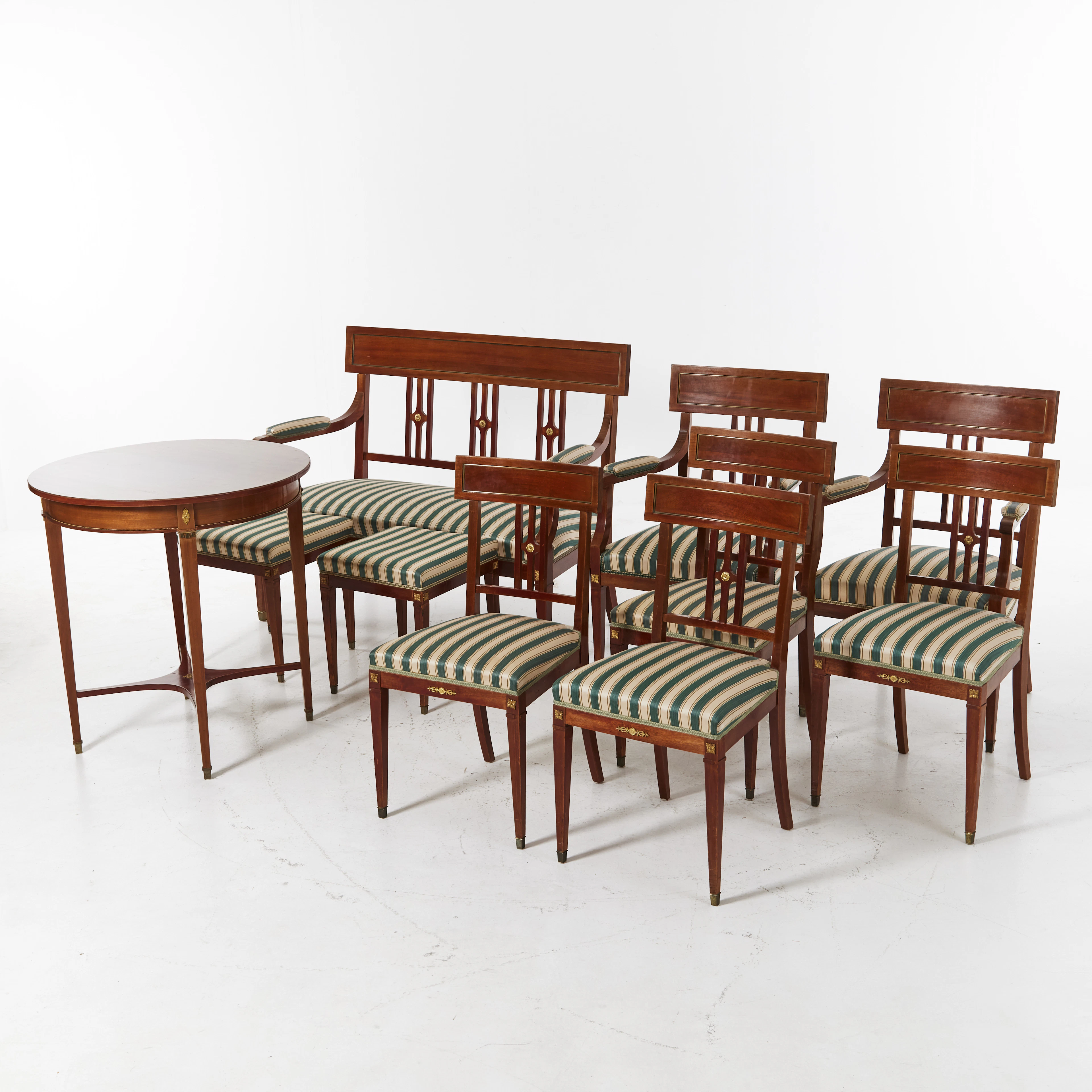 Salongsgrupp, 10 dlr, empirstil, 1900-talets början, mahogny, dekorelement