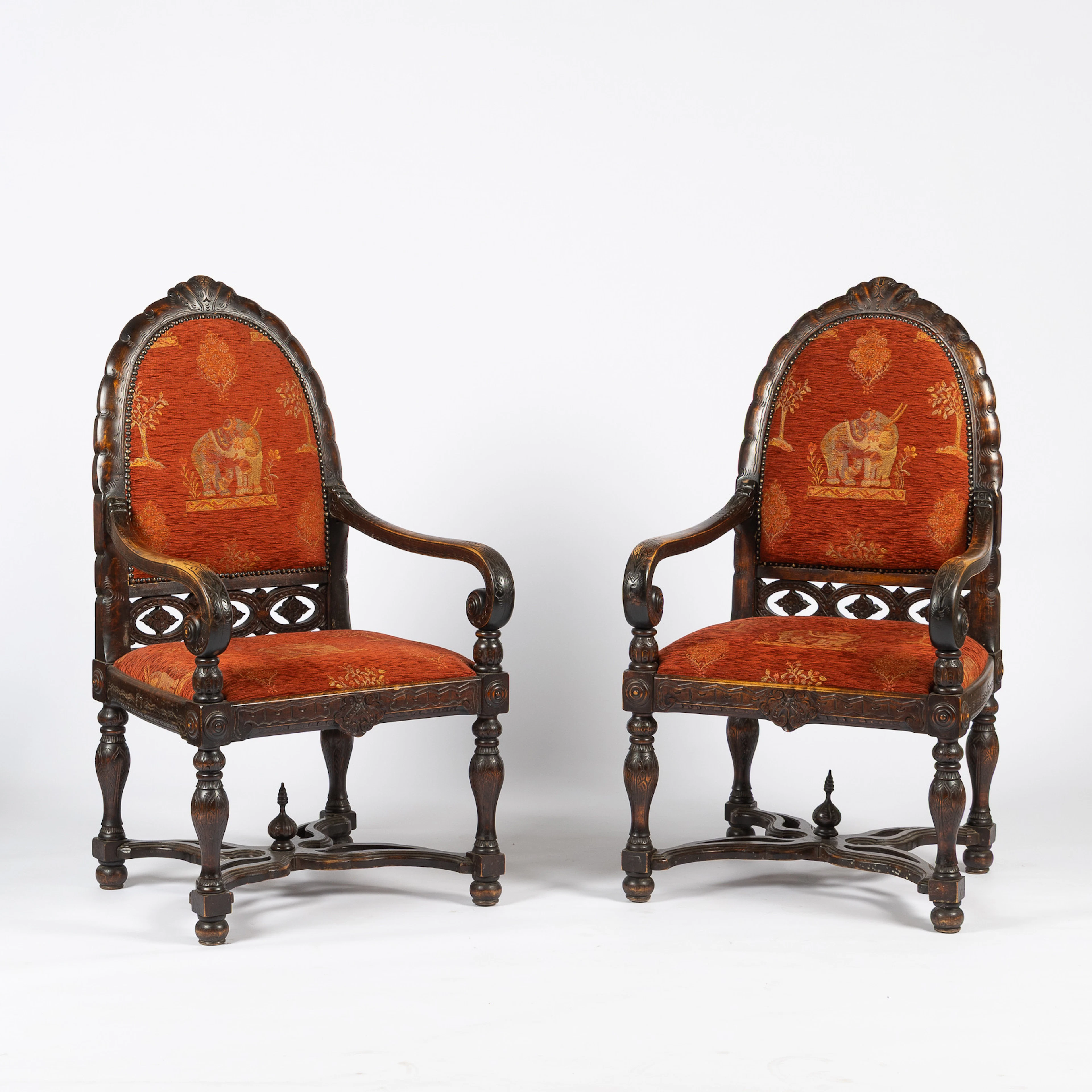 KARMSTOLAR, ett par, barockstil, sannolikt orientaliska, 1900-tal.