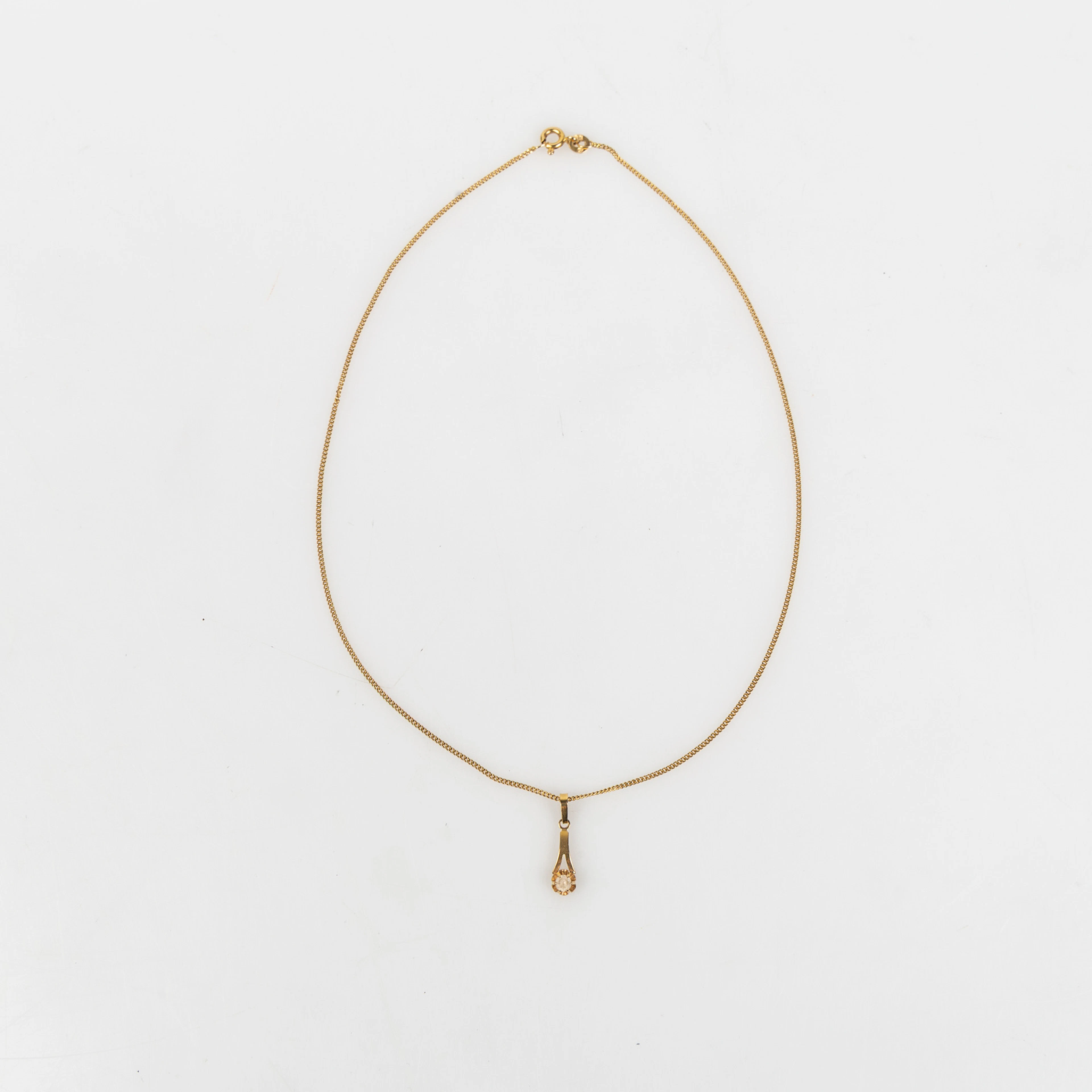 HALSBAND MED HÄNGE, 18K, importstämpel.