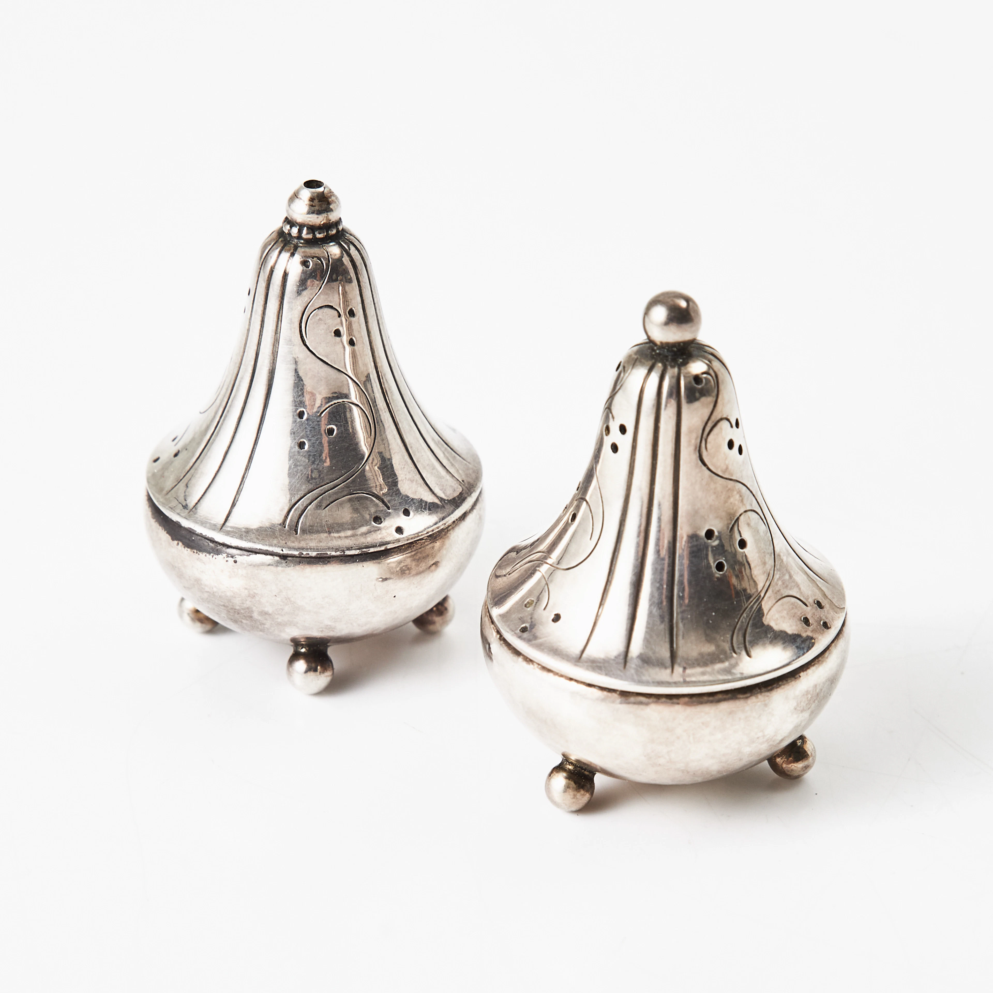 HARALD NIELSEN. Salt- och pepparströare sterlingsilver, modellnummer
