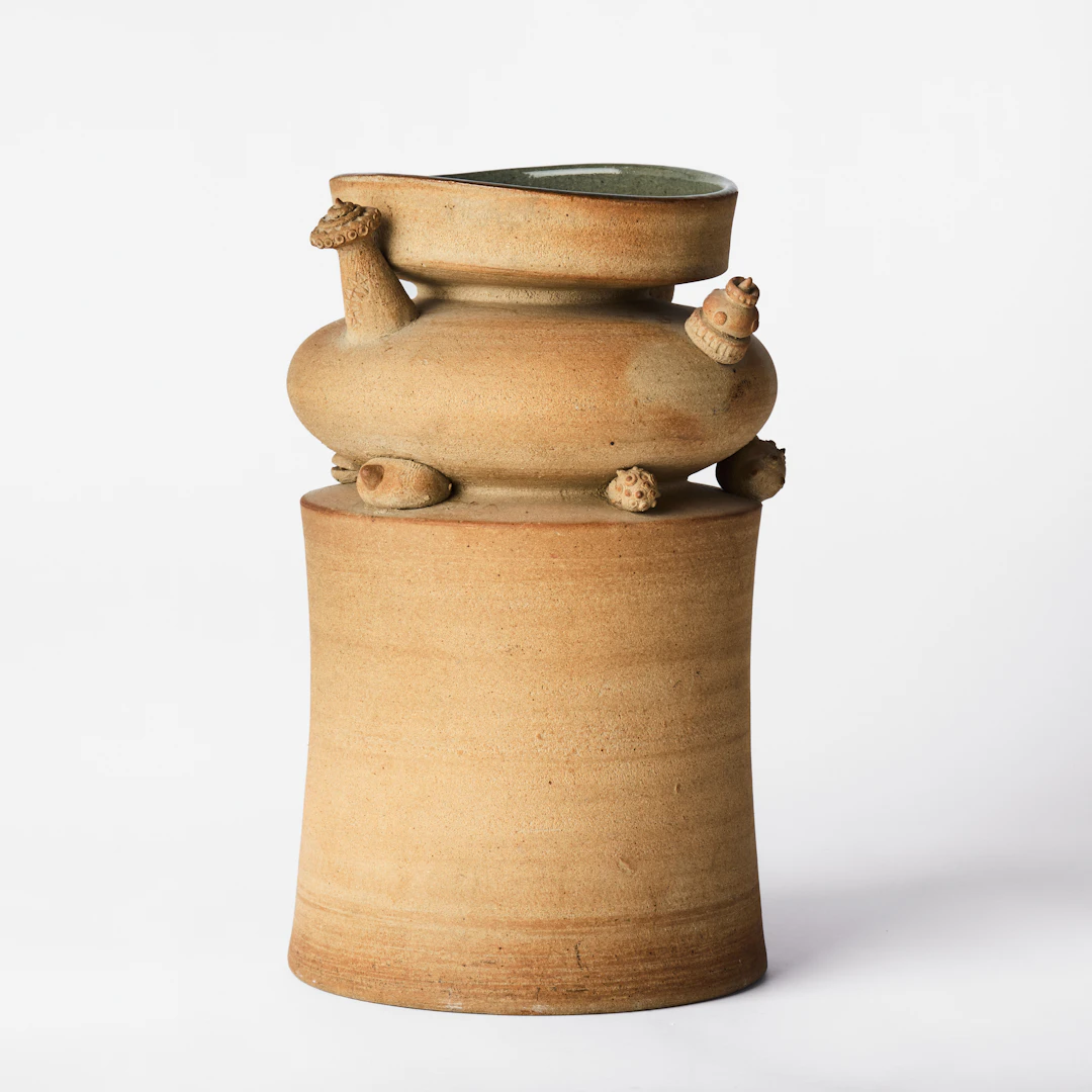 STIG LINDBERG. Skulptural vas, Gustavsberg 1962, stengods, oglaserad
