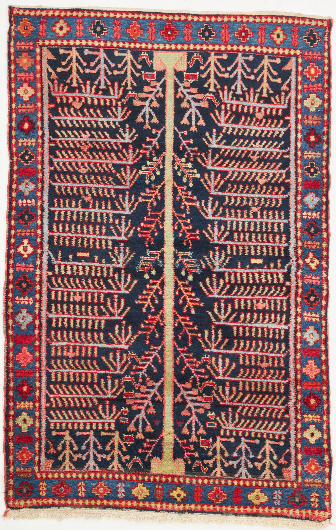 ORIENTMATTA. Hamadan, semiantik, ca 205x135 cm.