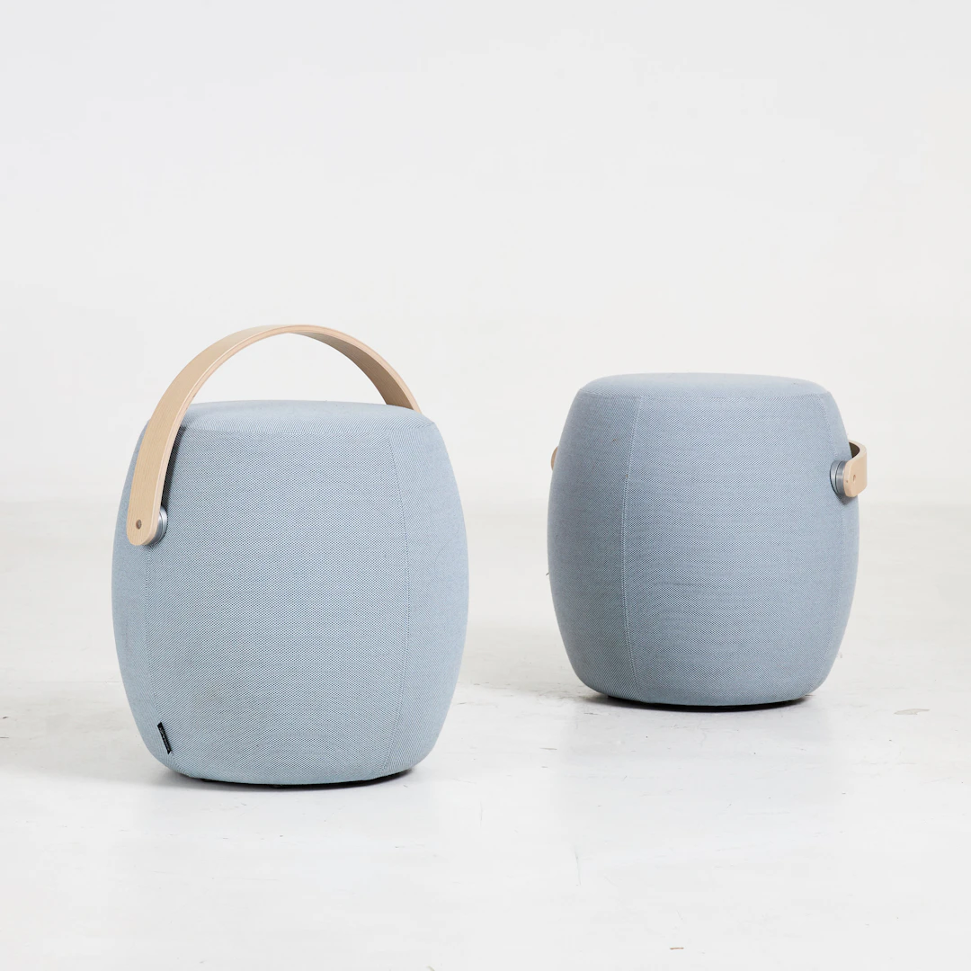 MATTIAS STENBERG. Sittpuffar, 1 par, "Carry on" för Offect, klädd