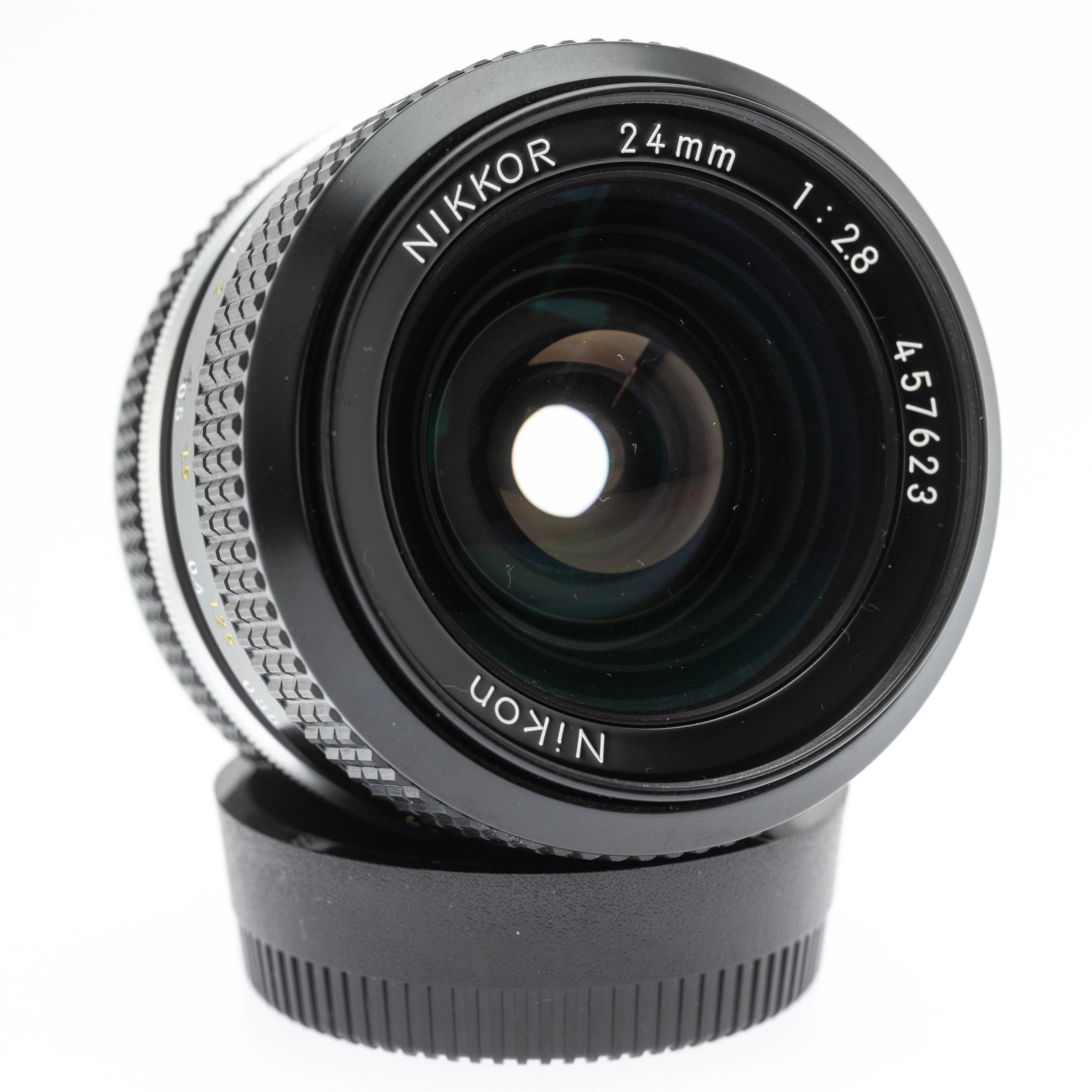 ikon Nikkor 1:2,8 / 28MM ( SN 457623 ) Objektiv.