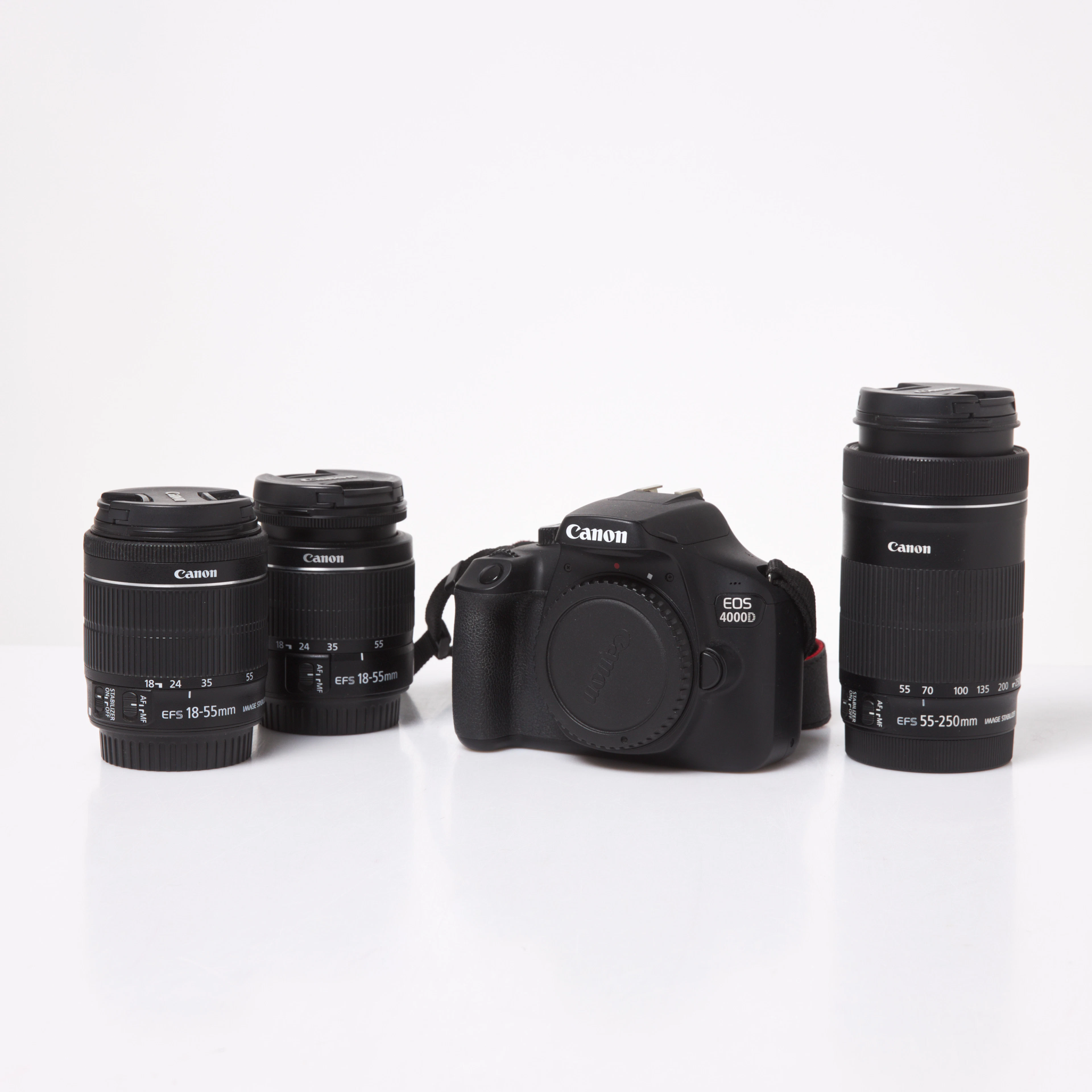 CANON, EOS 4000D, med tre objektiv i medföljande väska.