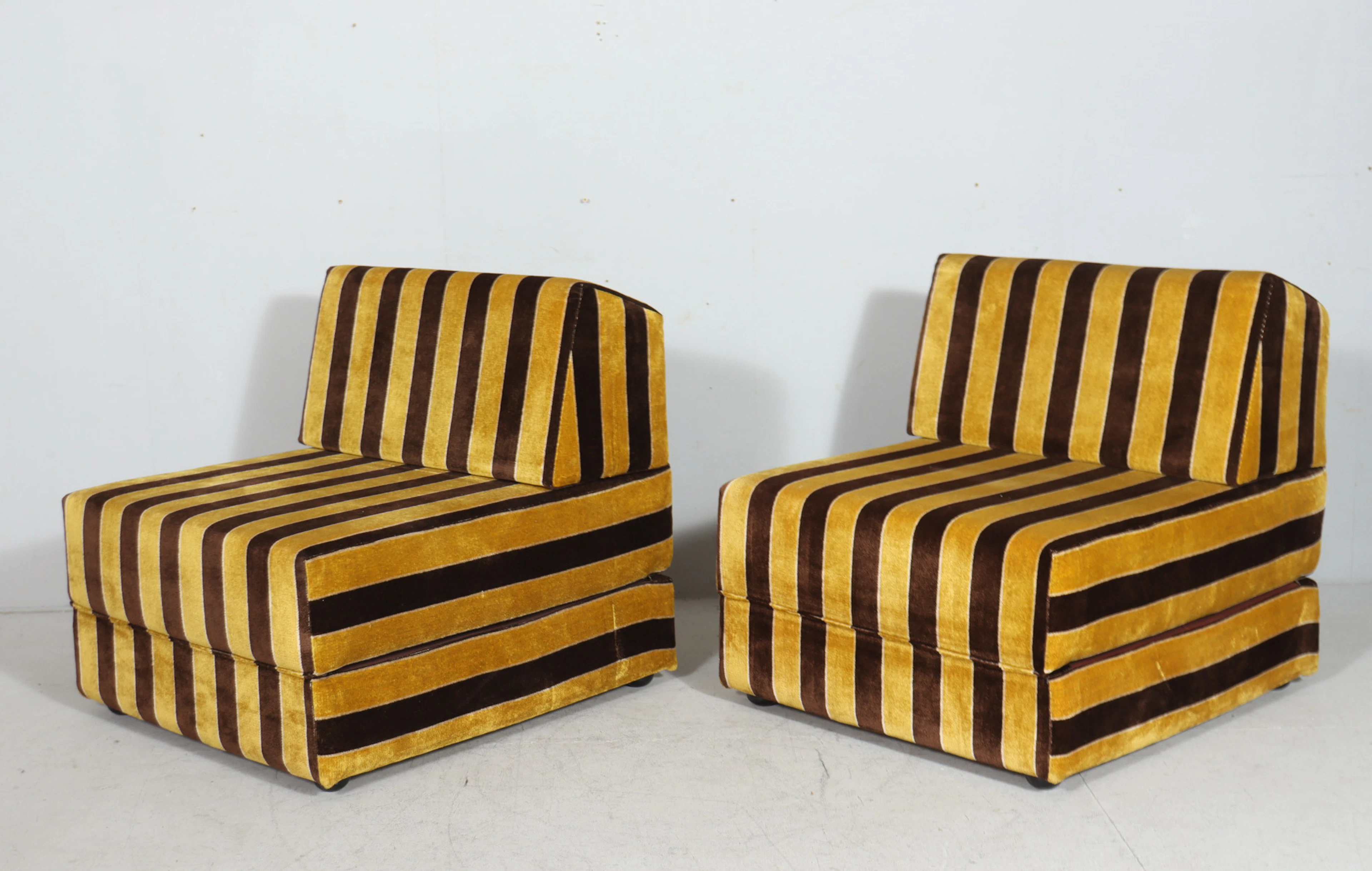 Space Age Sofaelemente/Sessel mit Schlaffunktion/Daybed, Deutschland