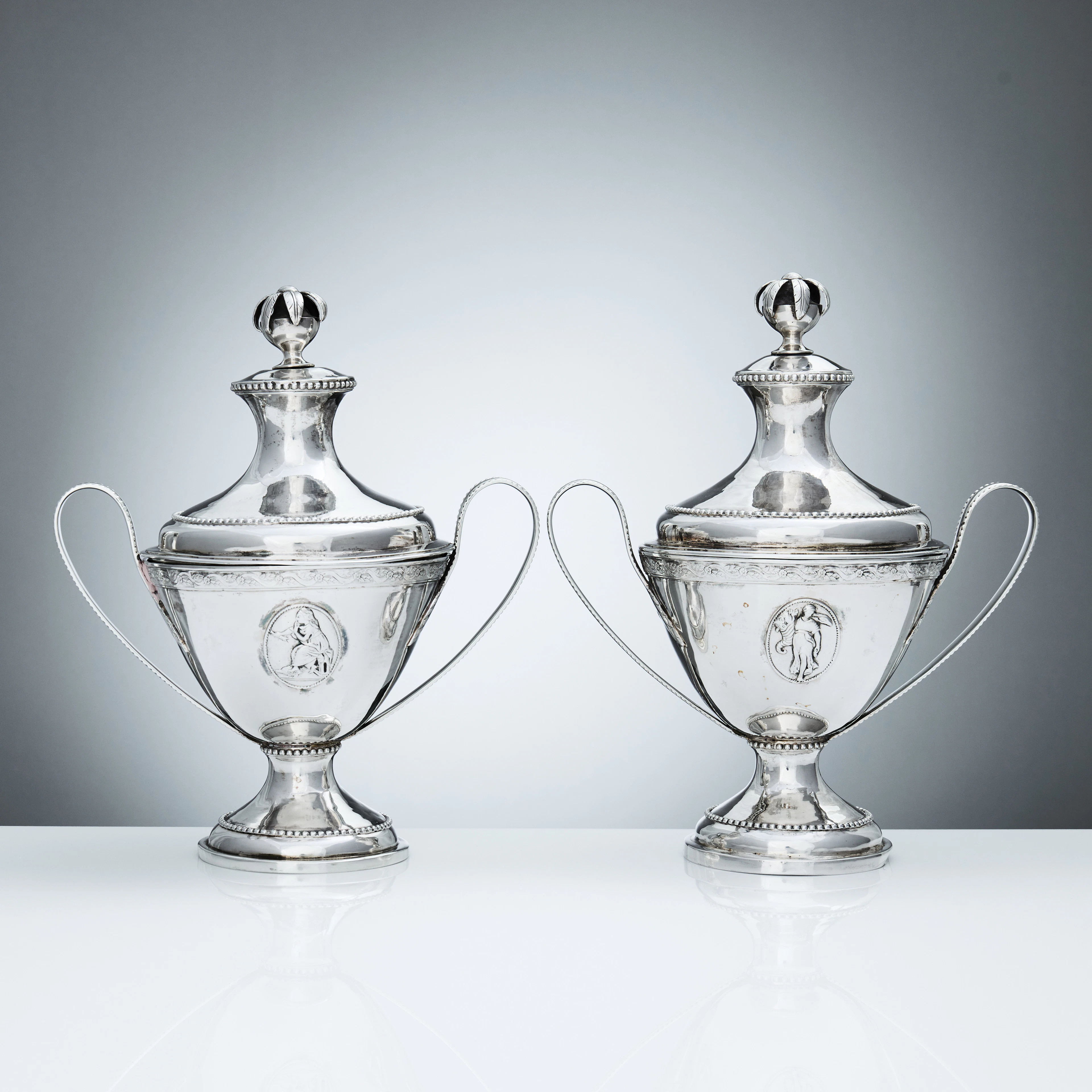 ANDERS BRANDT. Sockerskålar, ett par, silver, Norrköping 1788. Gustavianska.