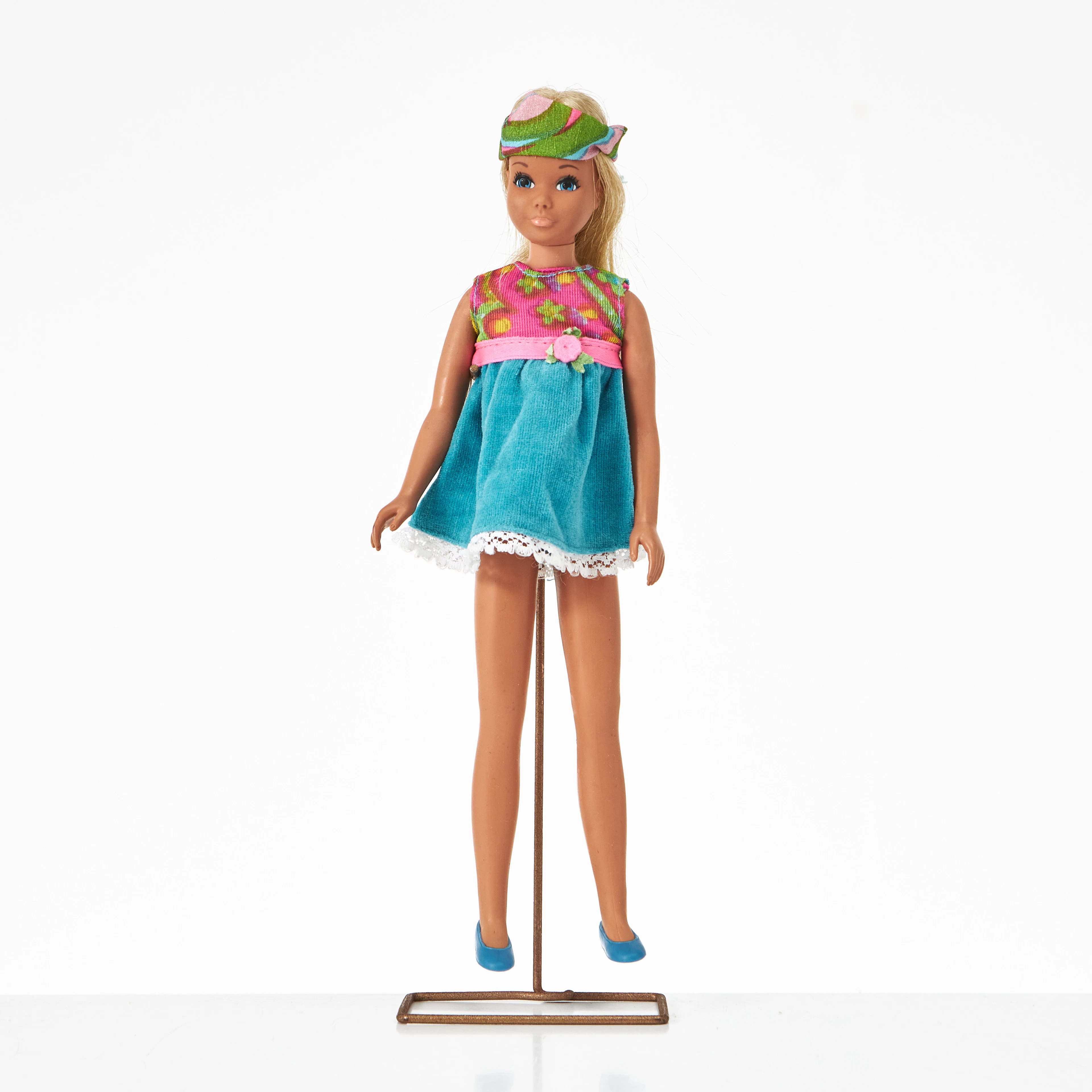 SKIPPER, #1069 Skipper Malibu BL TNT Long Straight Blonde Hair, OUTFIT
