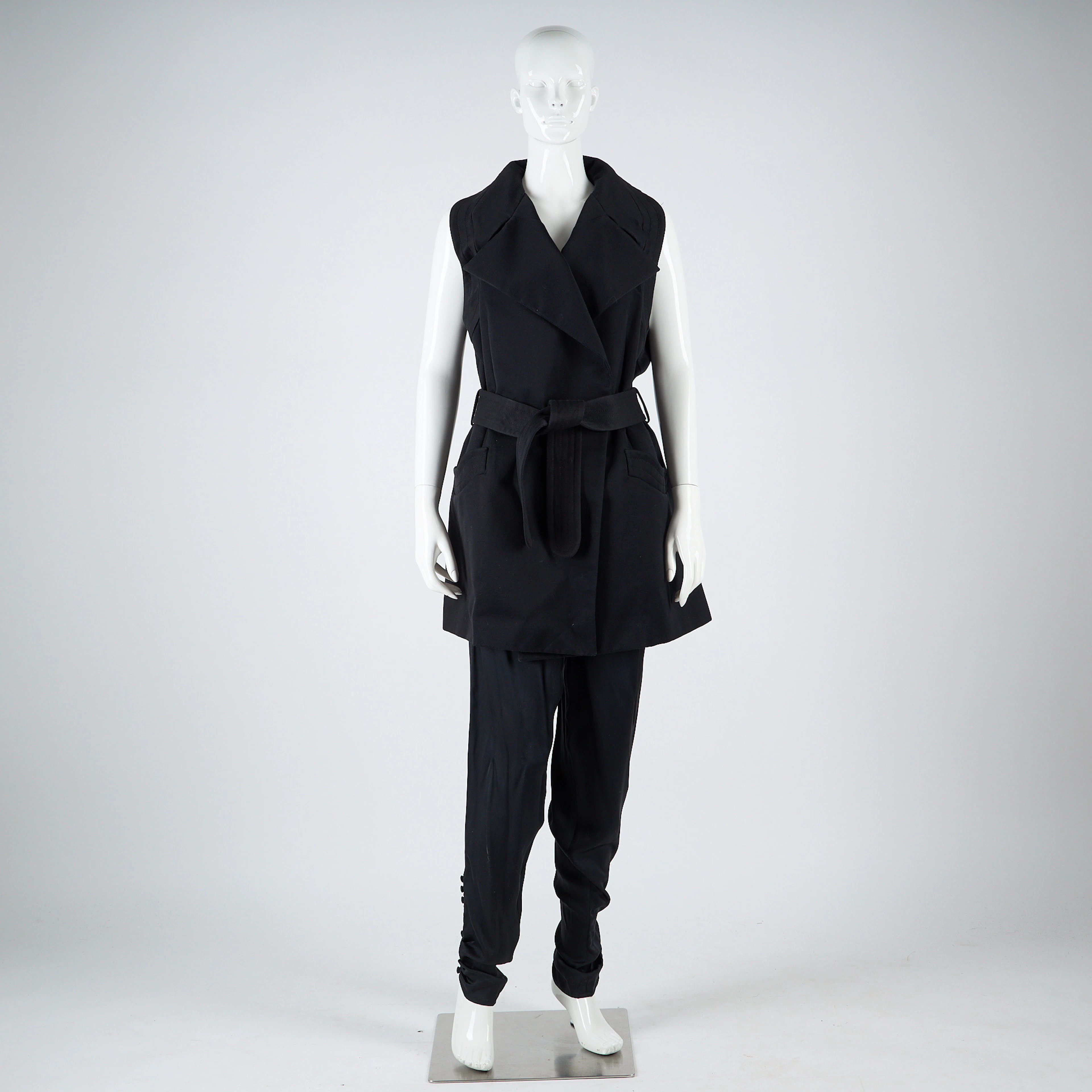 YVES SAINT LAURENT, byxor och väst.