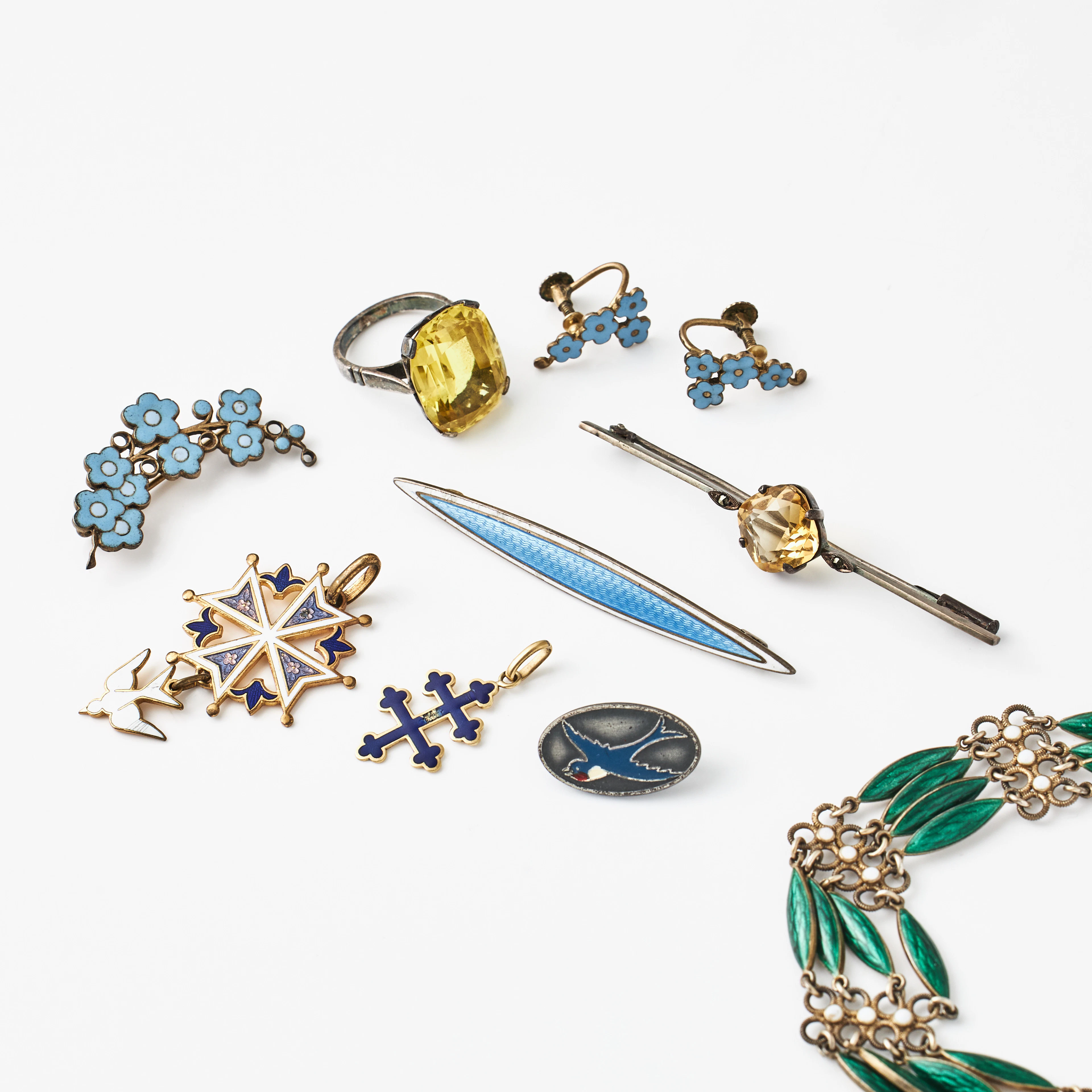 ARMBAND, BROSCHER, 3 st., RING, BROSCHNÅL, HÄNGEN, 2 st., ÖRHÄNGEN