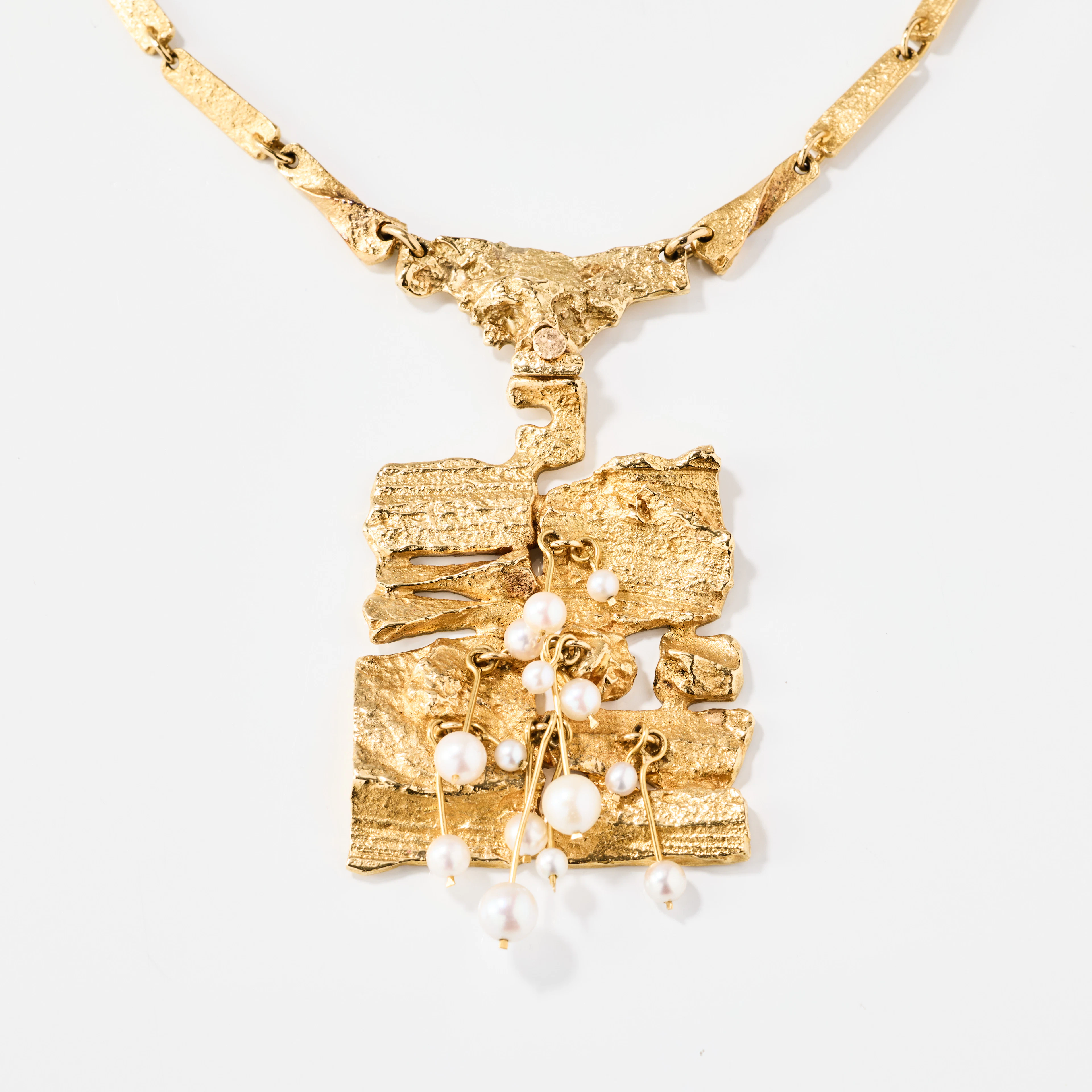 BJÖRN WECKSTRÖM. Collier, "Flowering Wall/Blommande Mur", 18K guld