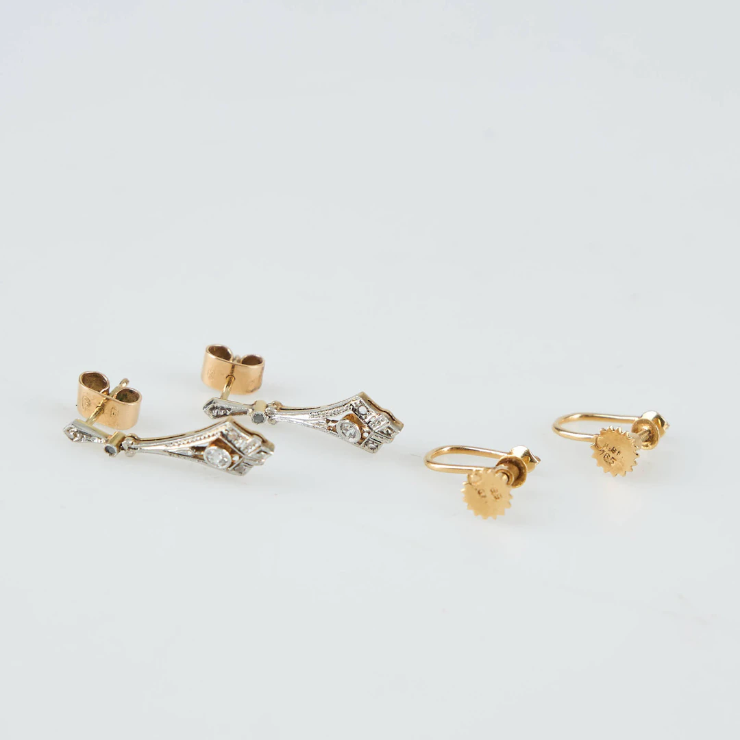 DIAMANÖRHÄNGEN, 18K guld, ca 1920-1930-tal.